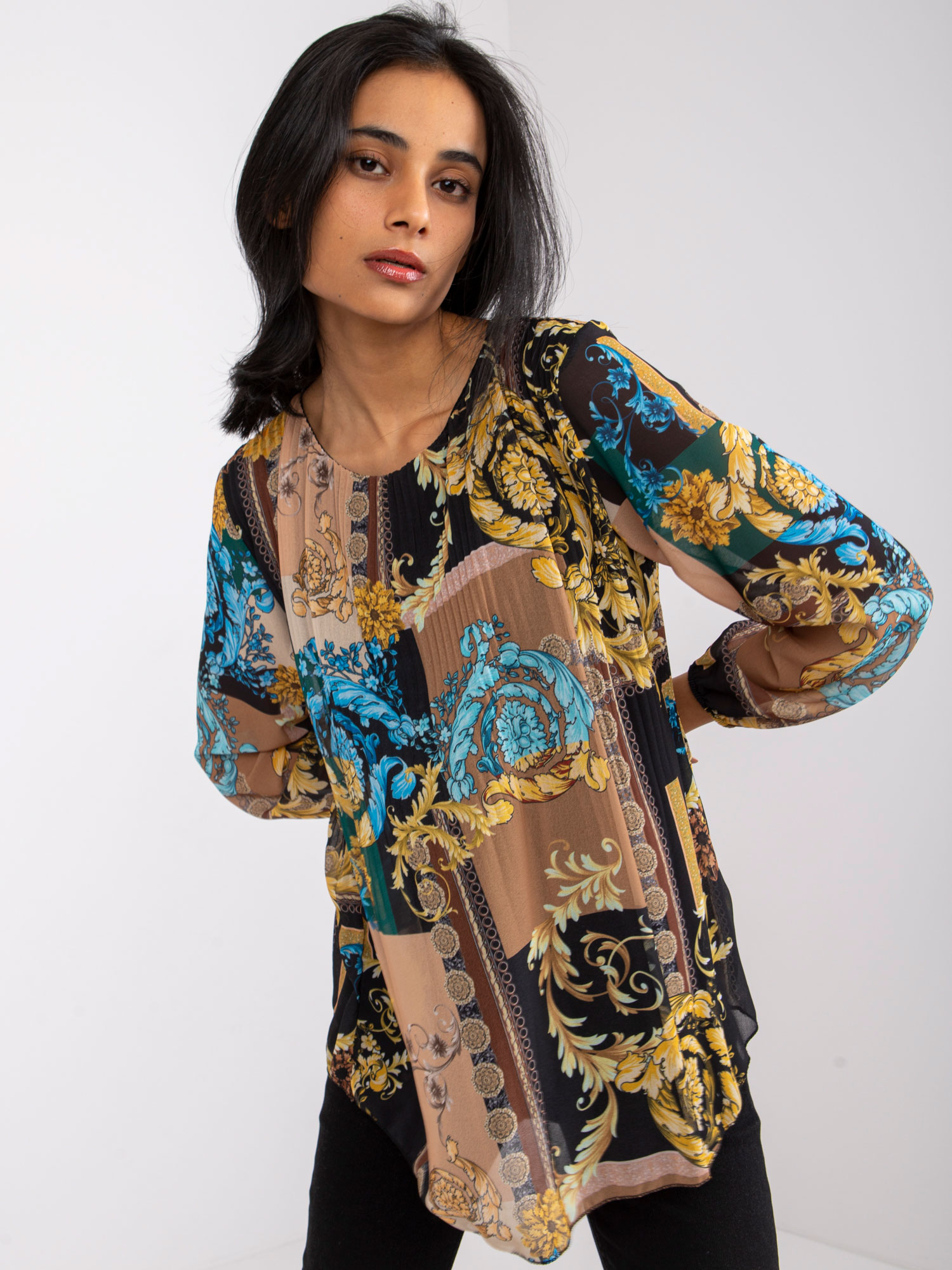 Loose Black-beige Blouse With Amaya Prints