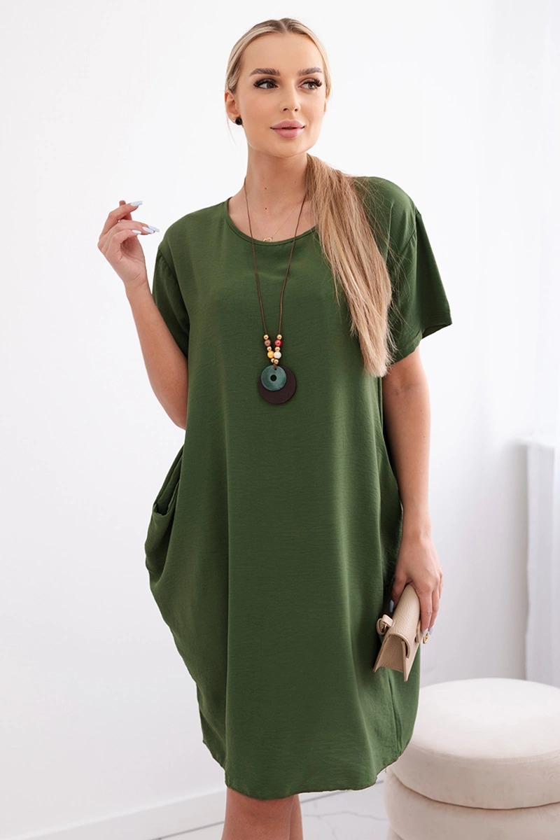 Loose Dress With Pockets And A Pendant, Light Green