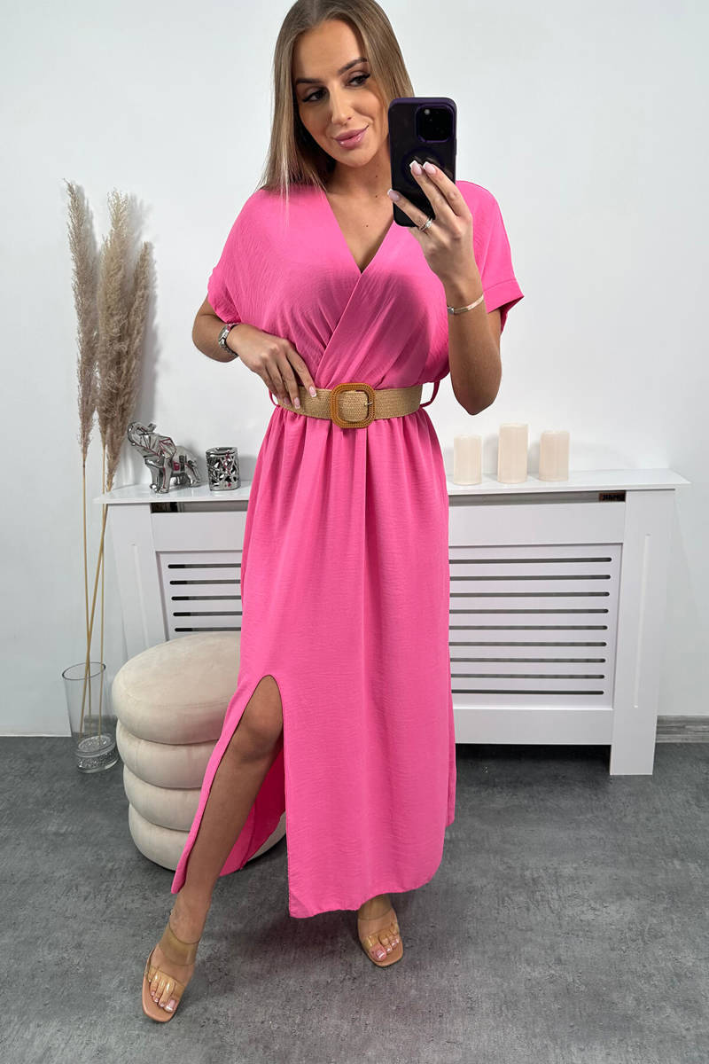 Levně Dlouhé šaty s ozdobným páskem světle růžové barvy
