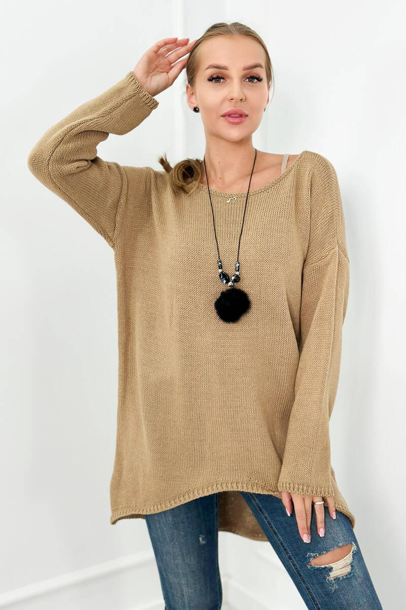 Sweater With Camel Necklace