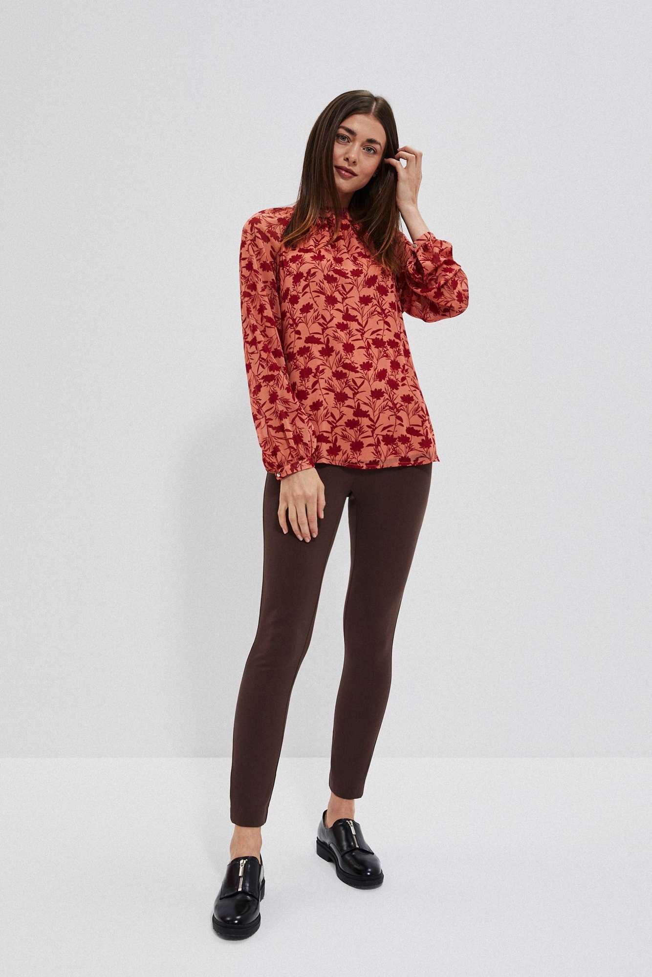 Shirt with floral collar