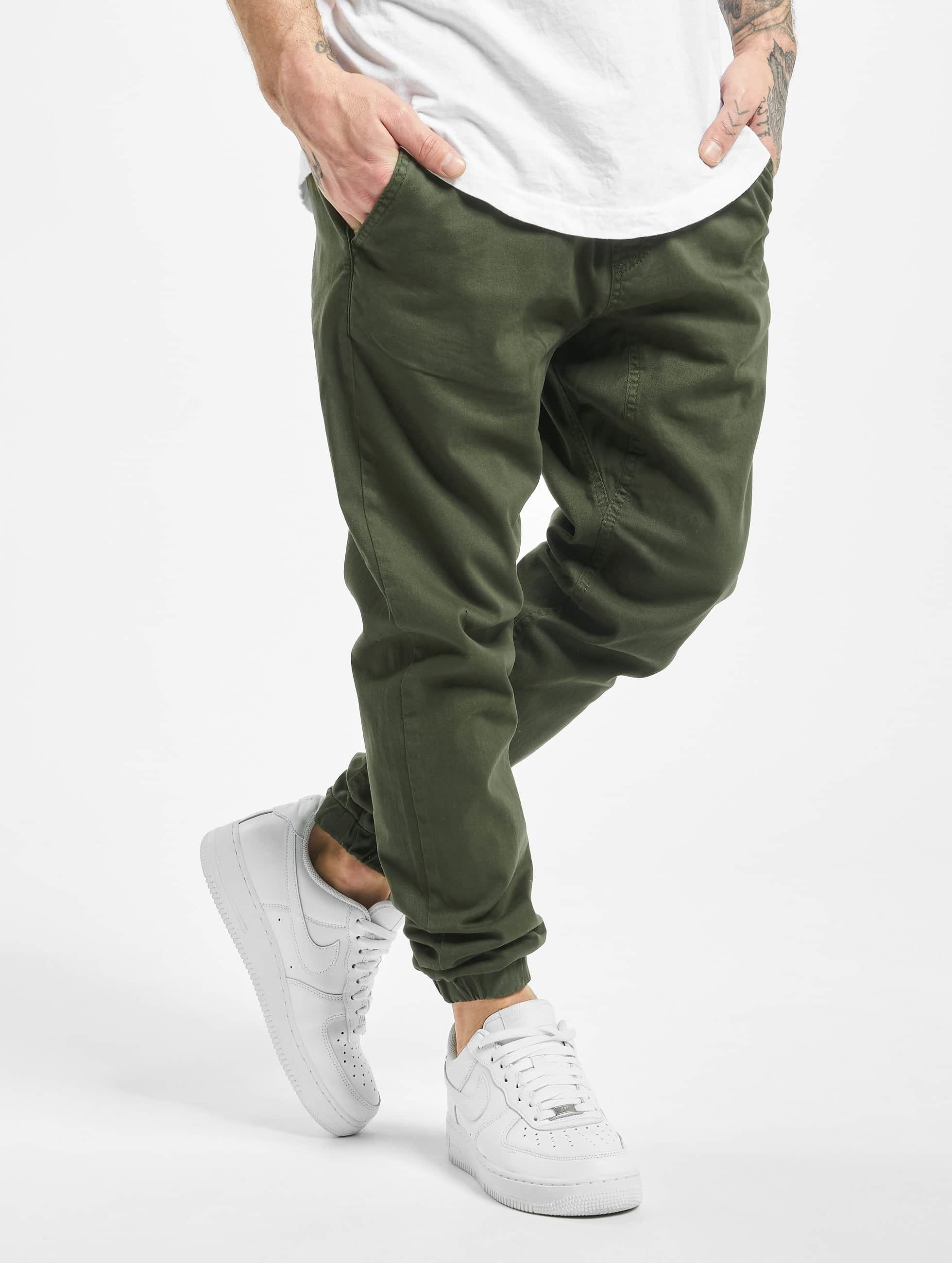 Carter Men olive