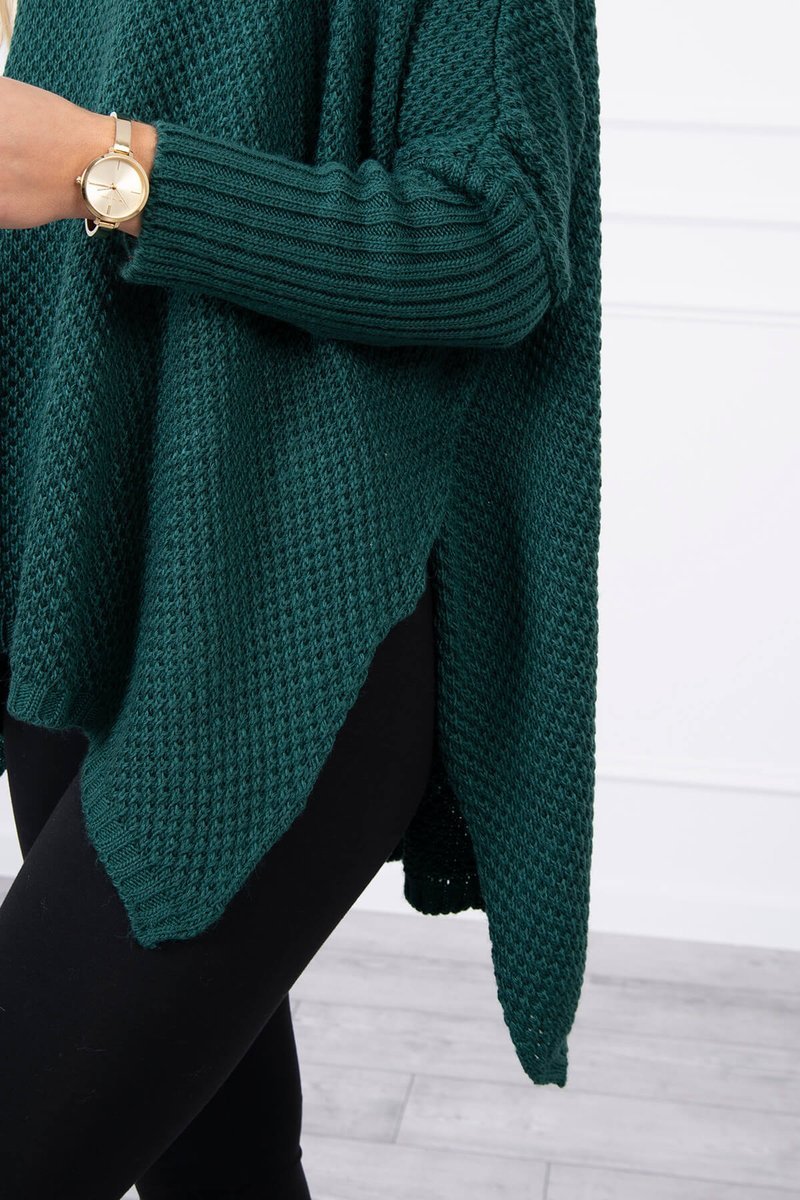 Turtleneck sweater and side slits green