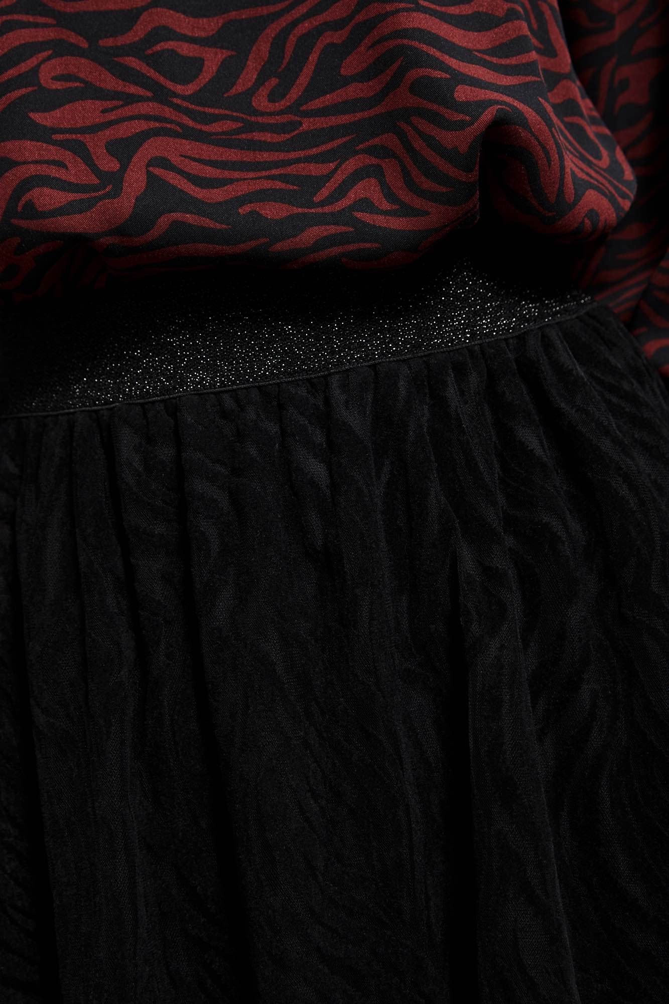 Flared midi skirt