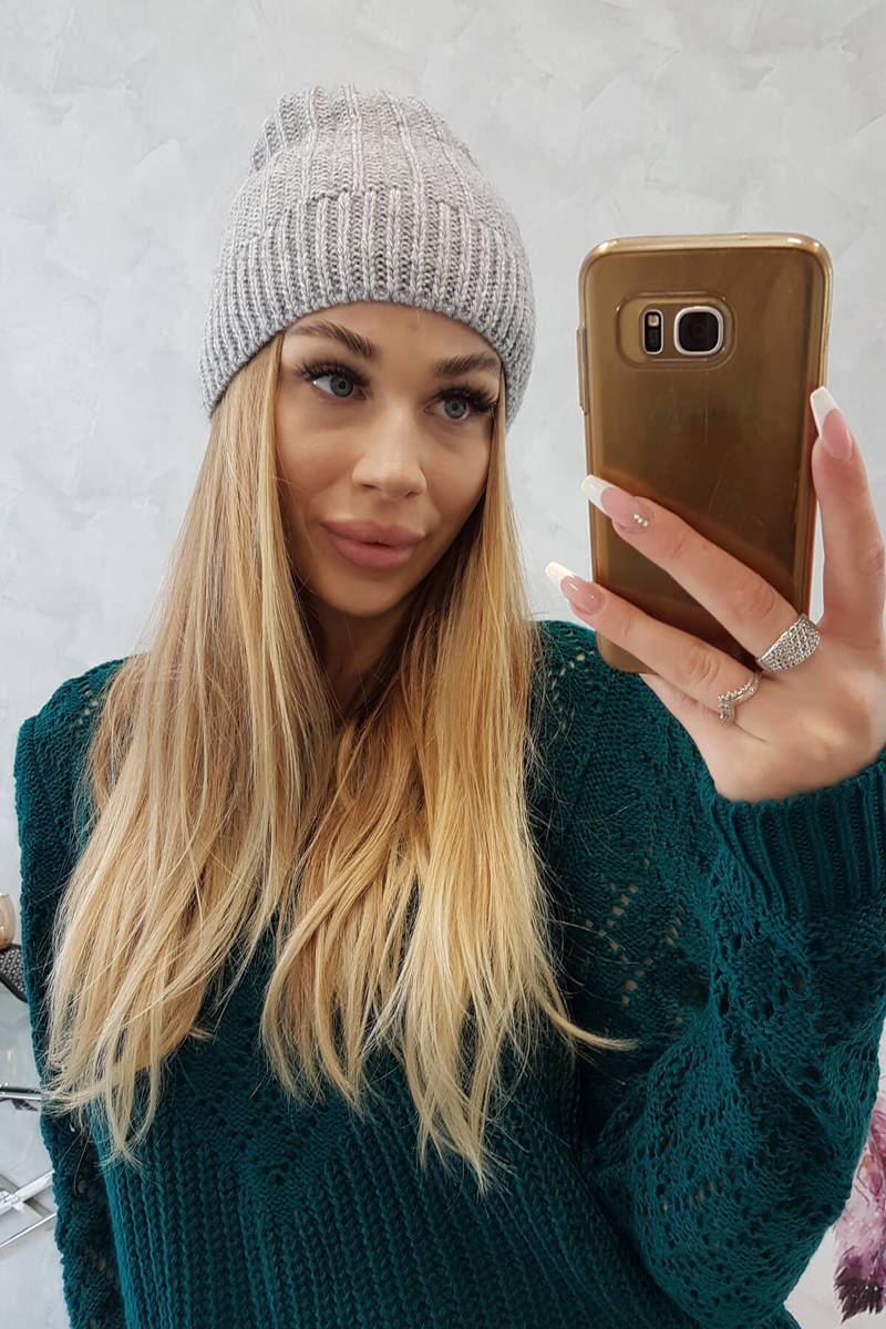 Beanie with fleece Anna K238 light gray