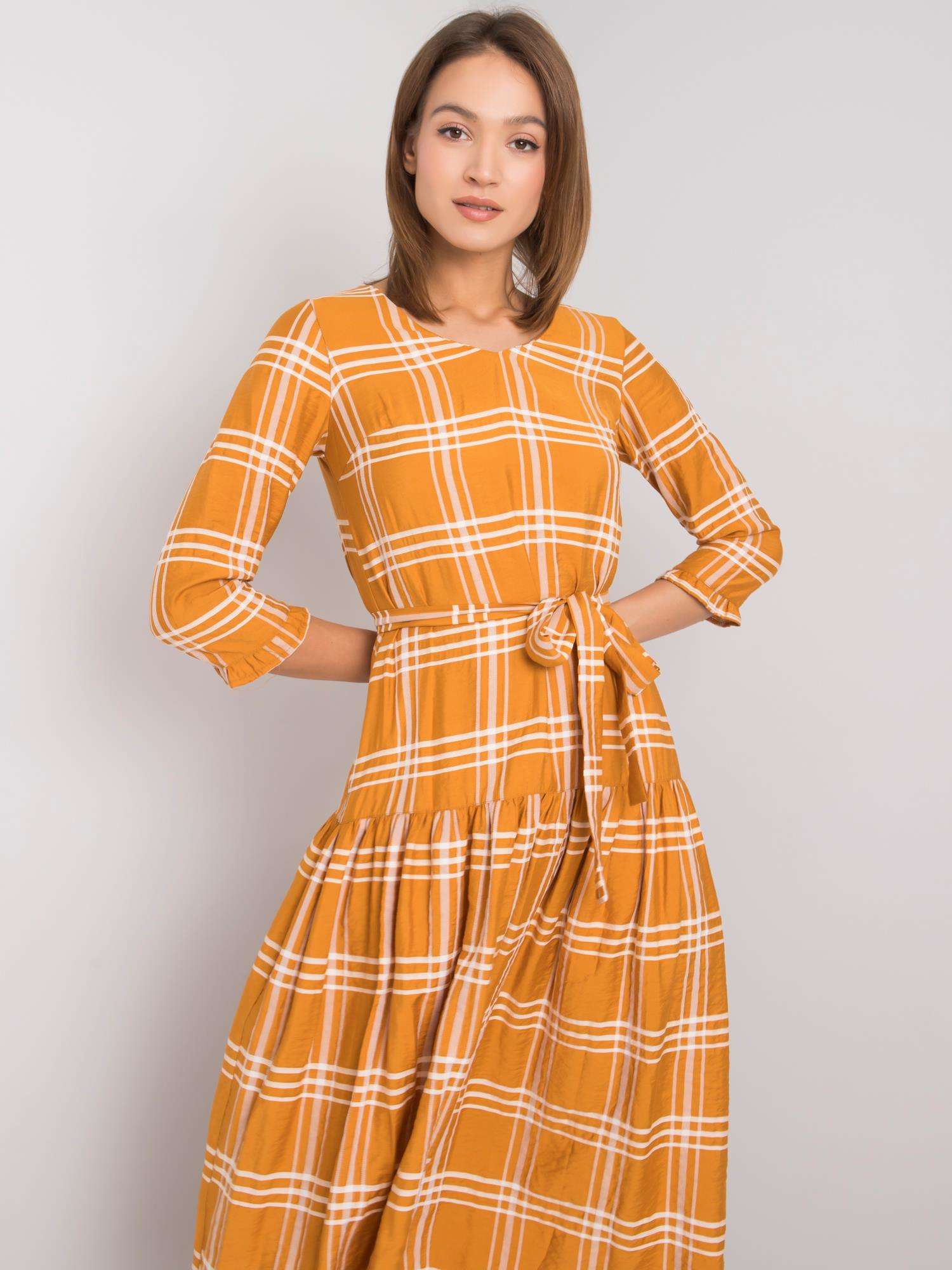 Mustar verifica rochie cu un bibelou