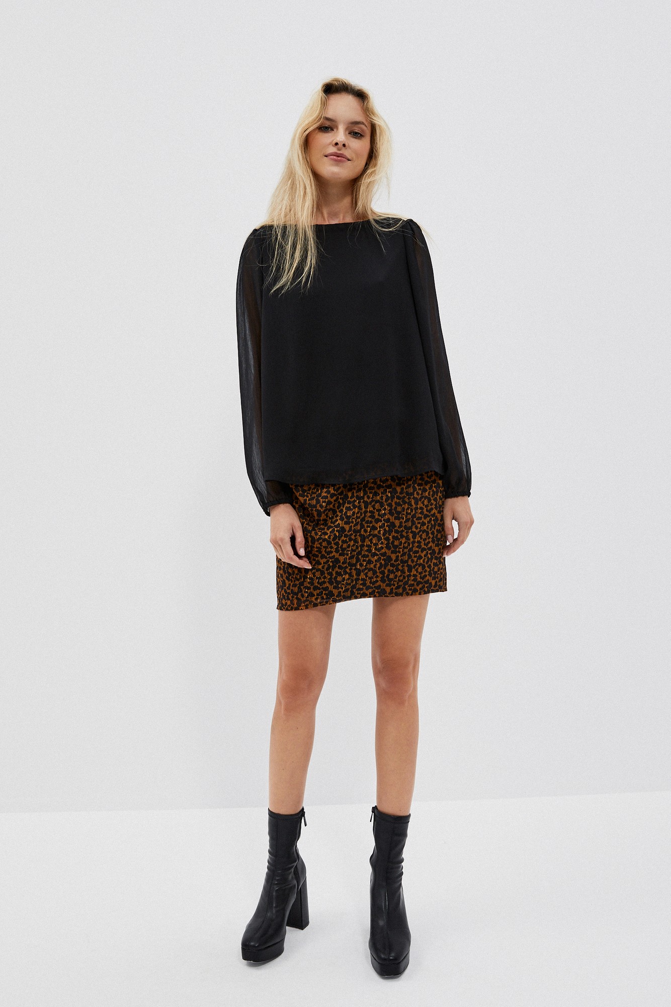 Shirts with fluffy sleeves