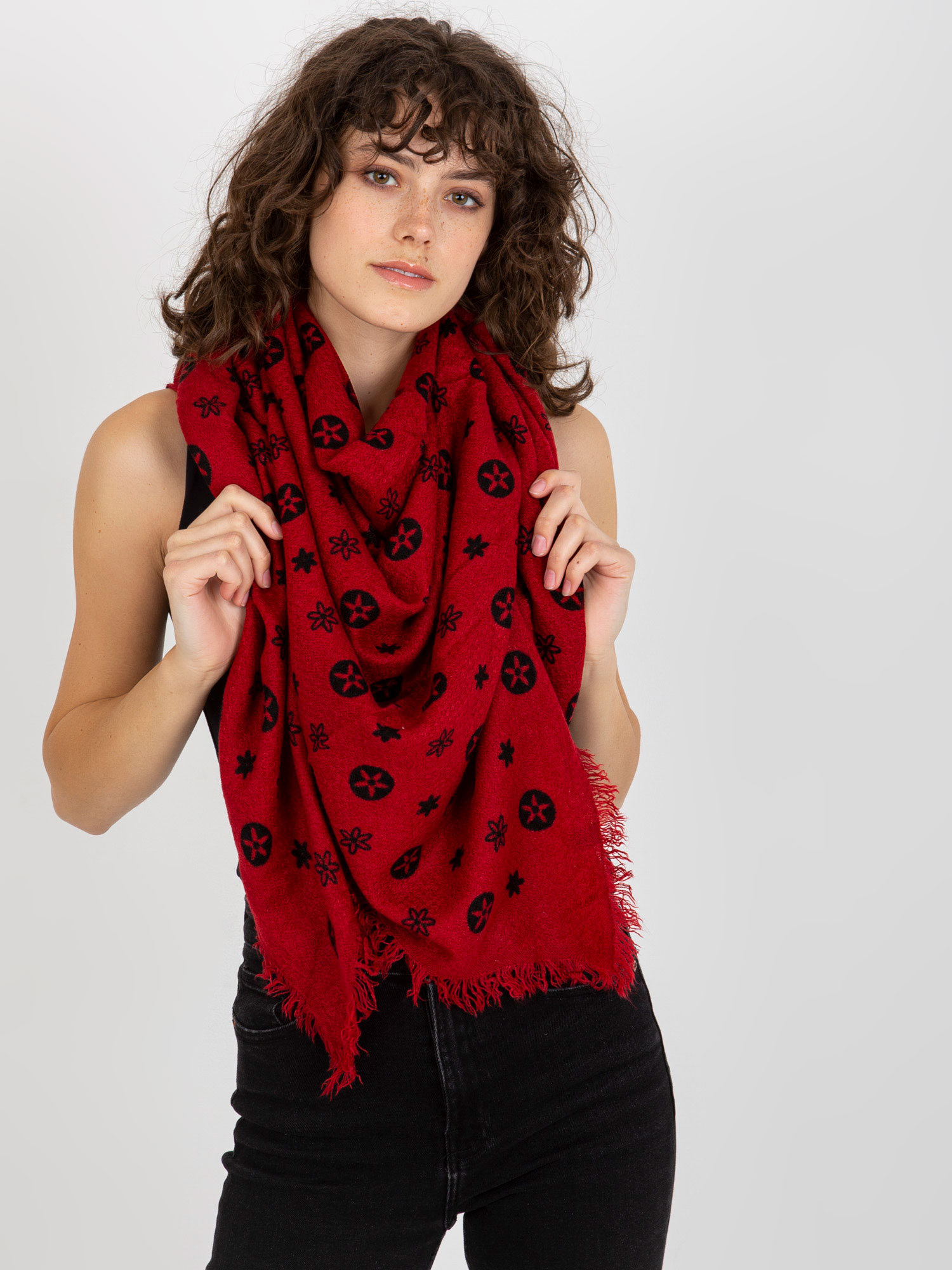 Women's scarf with print - red