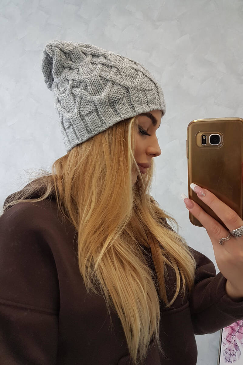 Beanie with fleece Sonia K201 light gray