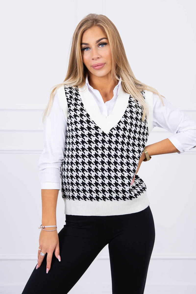 Houndstooth sweater sleeveless ecru