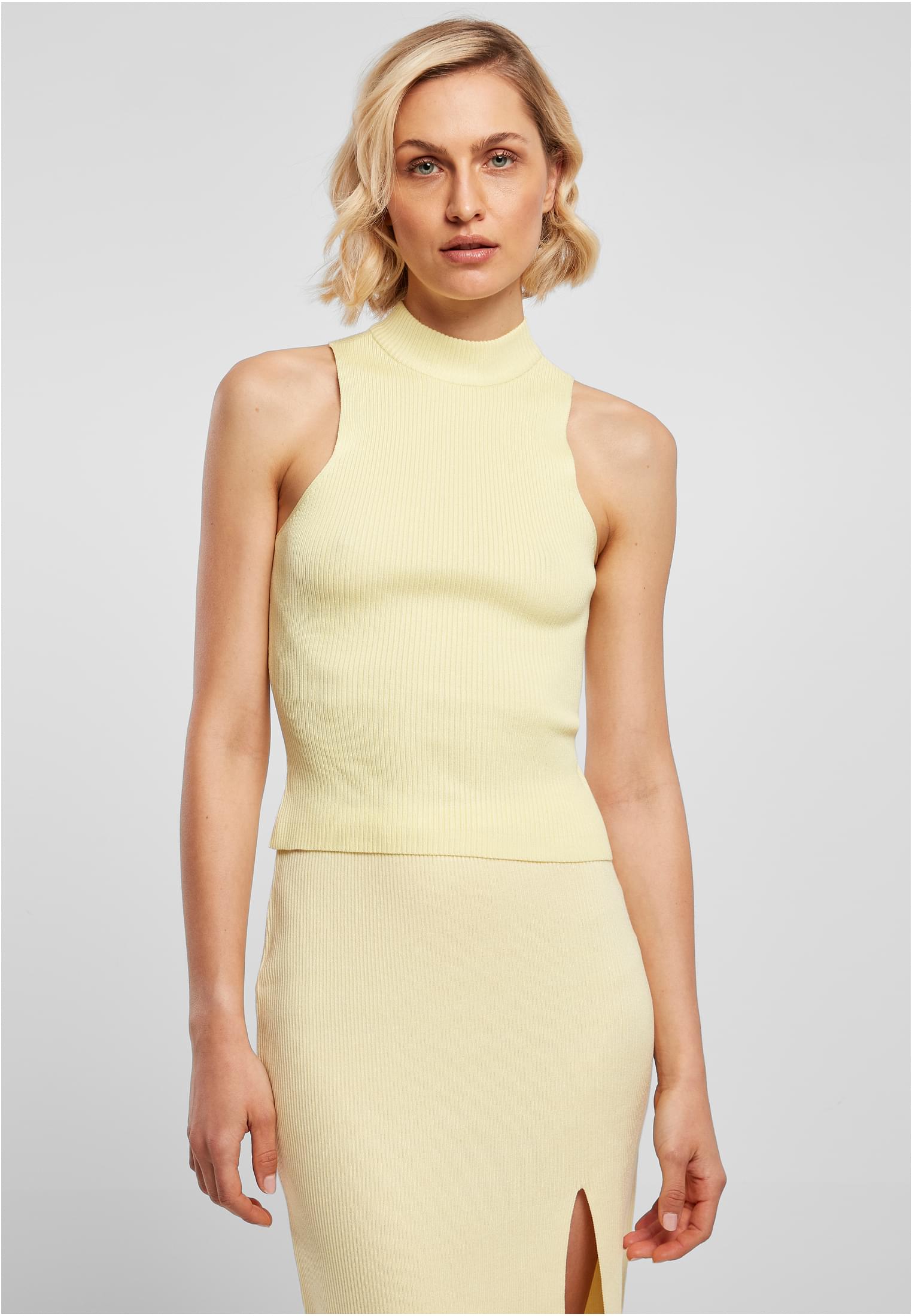 Women's Turtleneck With Short Rib Knit Soft Yellow