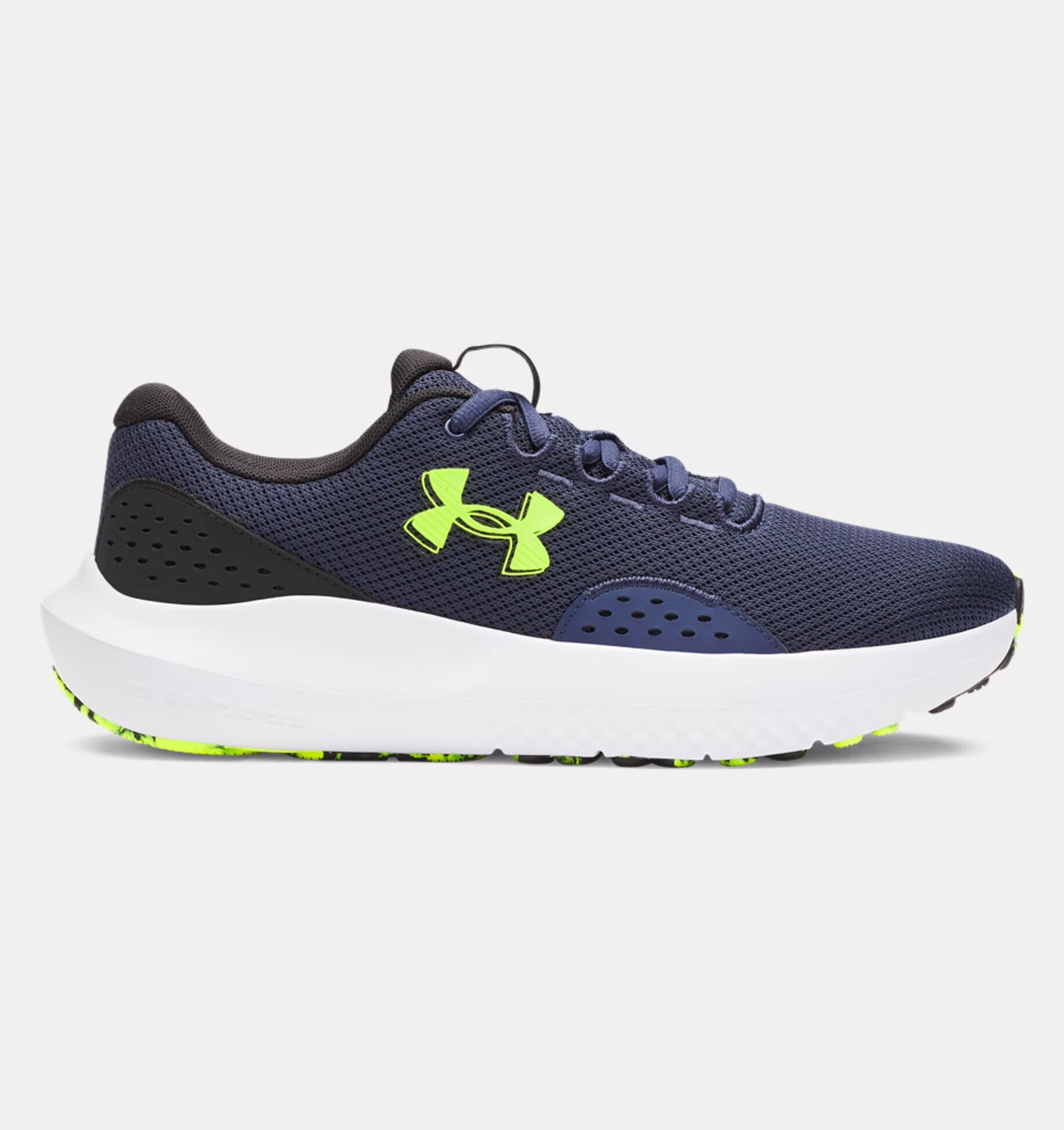 Mens shoes Under Armour Charged Surge 4