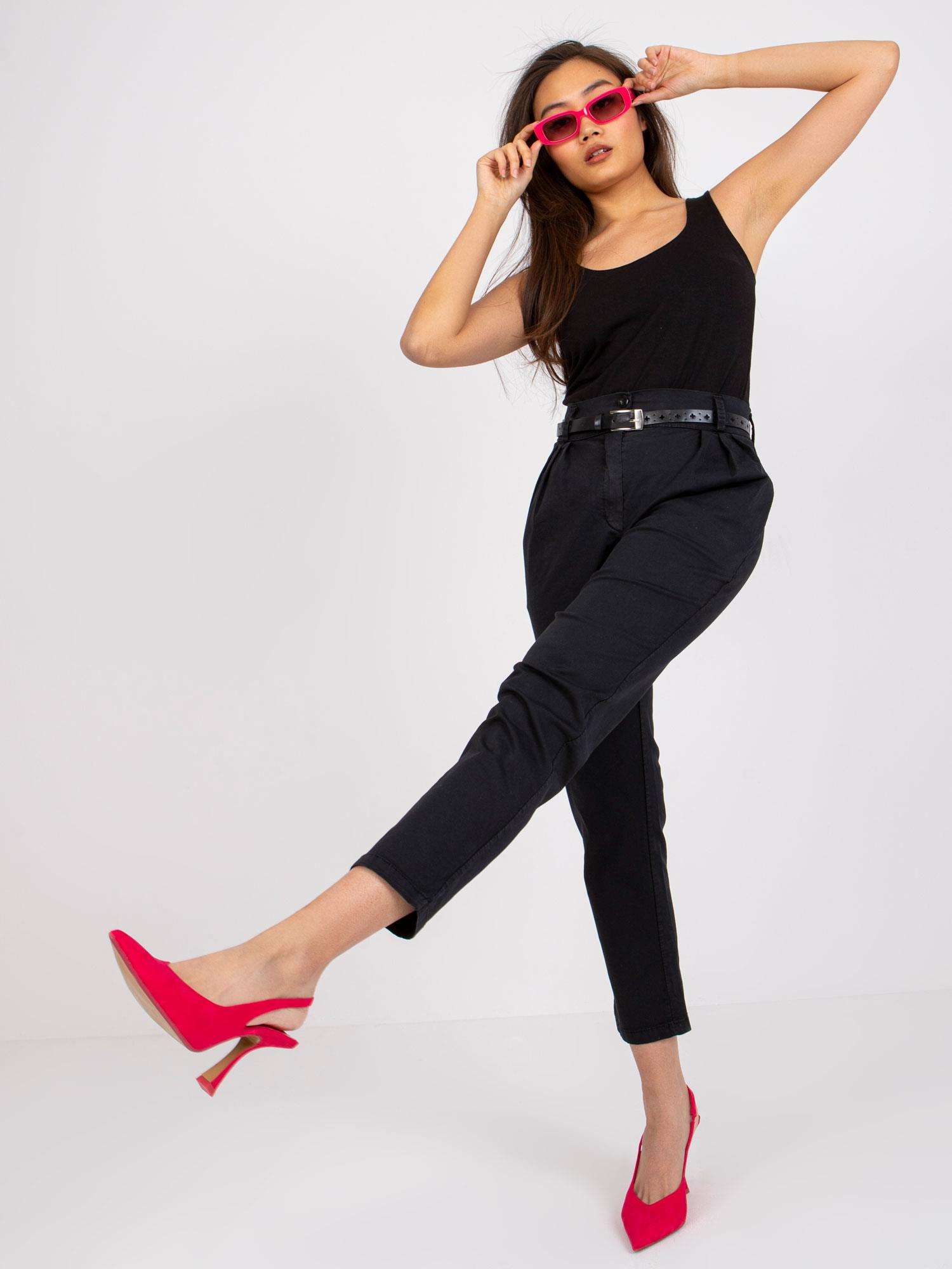 Chiloți negri cu țesătură Regine