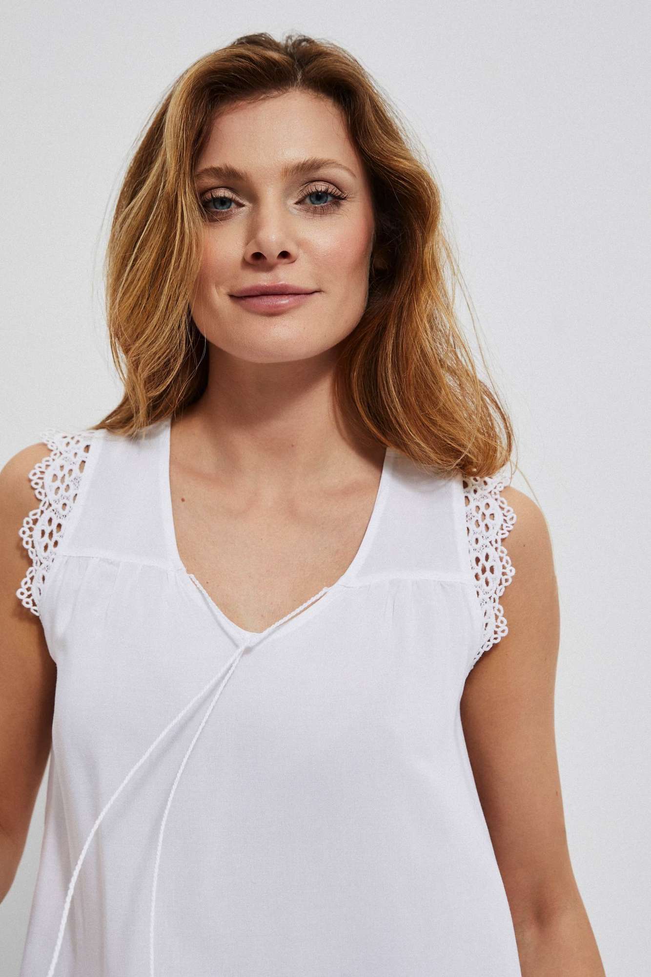 Viscose top with lace