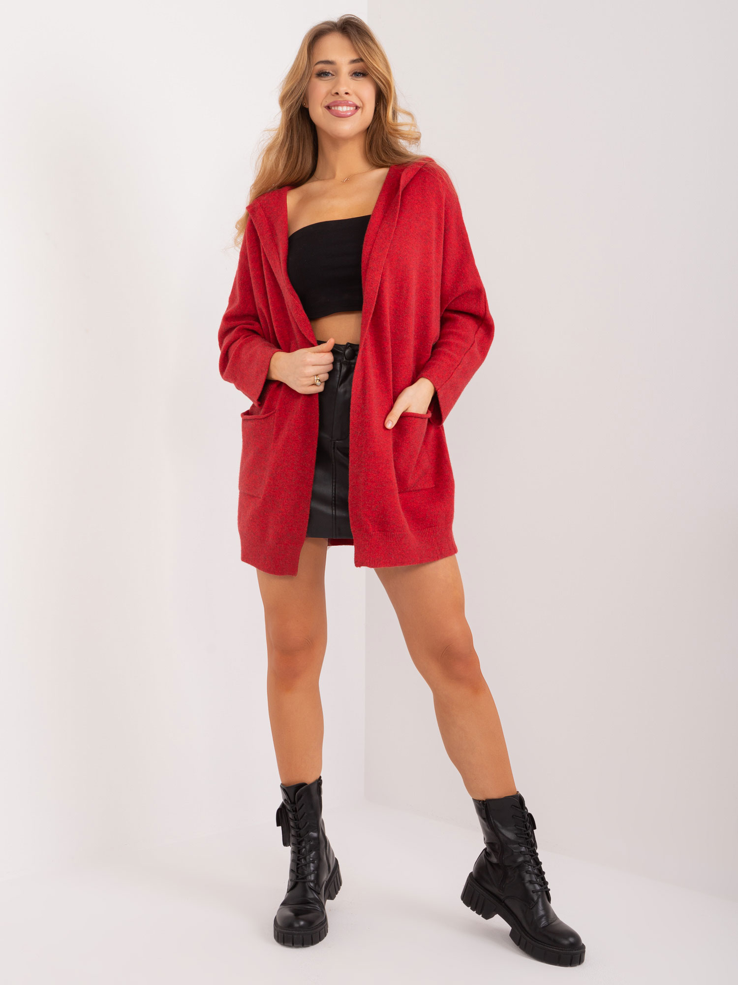Dark red cardigan with a hint of viscose