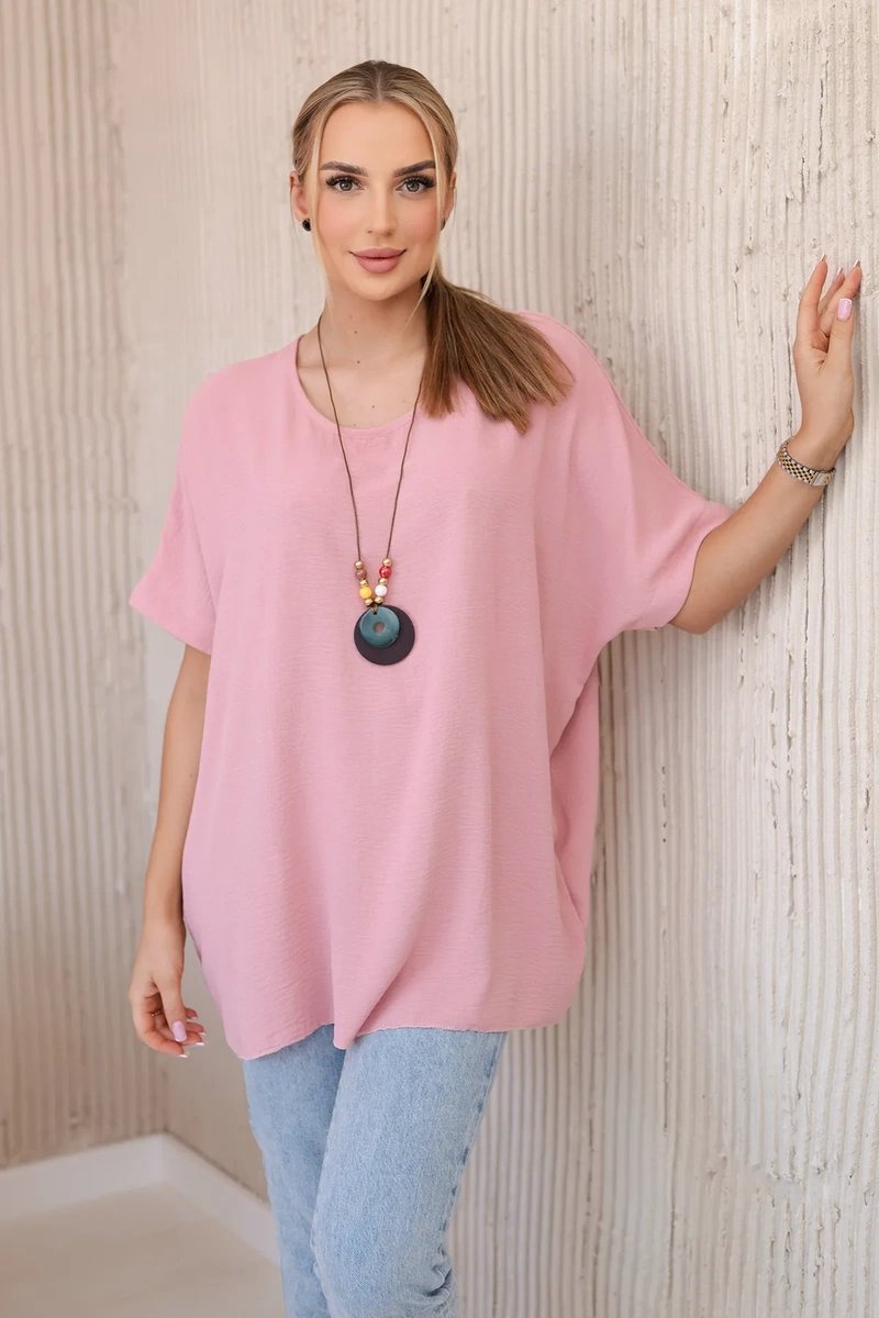 Oversized blouse with pendant in dark pink color
