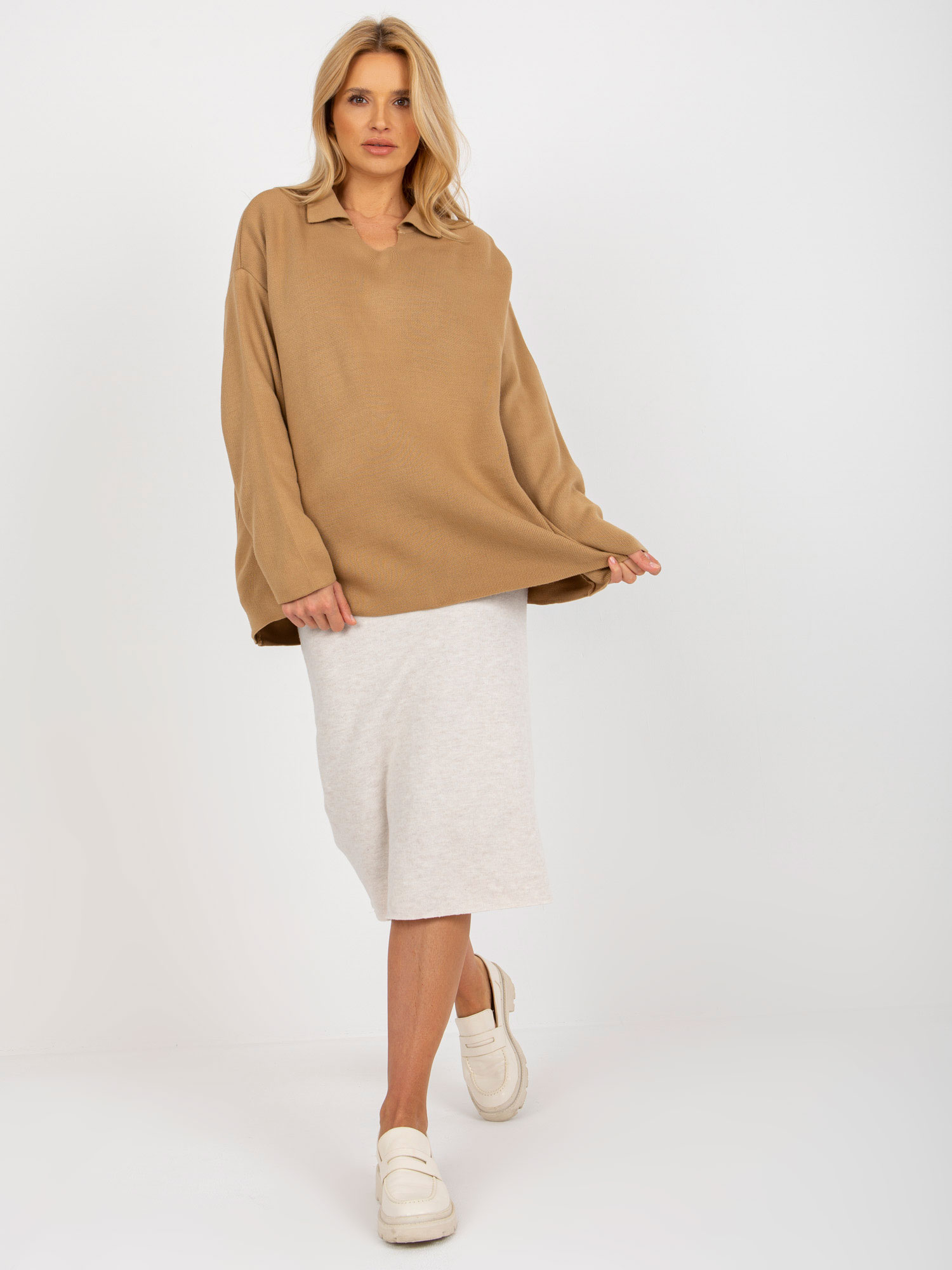 RUE PARIS Dámský Camel Oversize Svetr S Límečkem