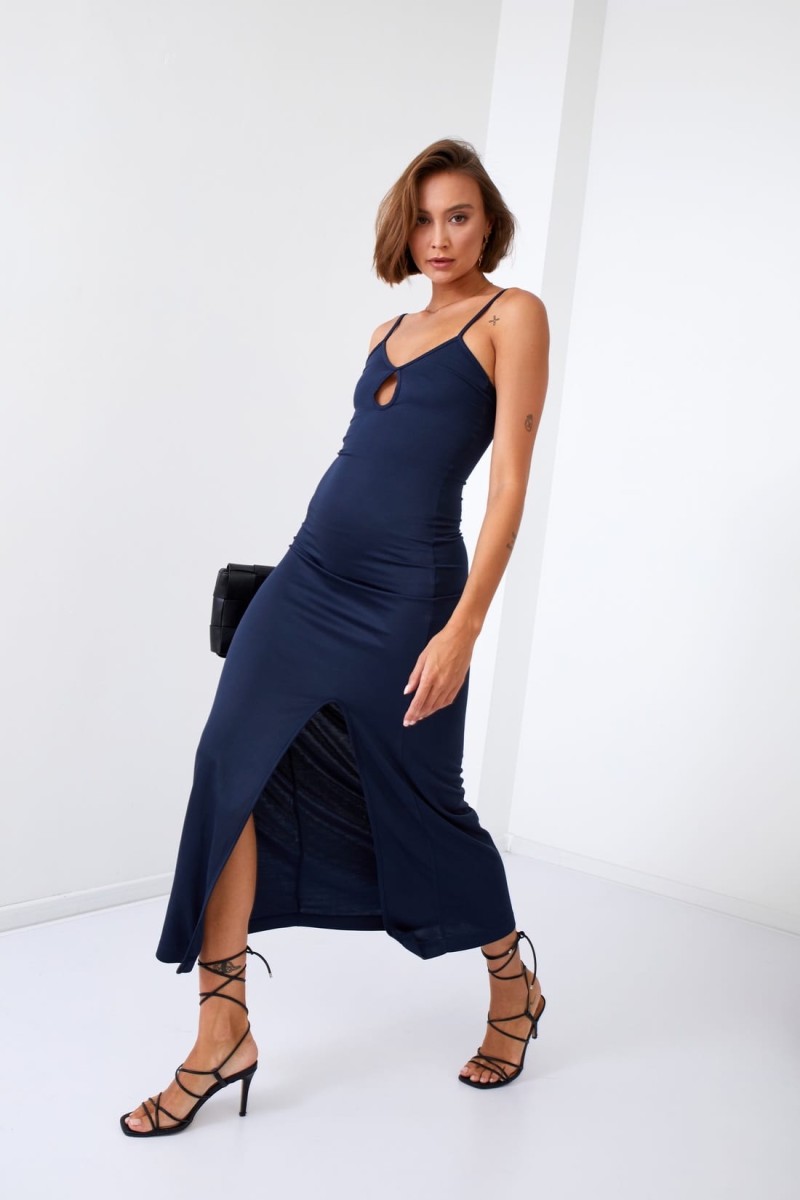 Rochie maxi simplă cu bretele și fluturași albastru închis