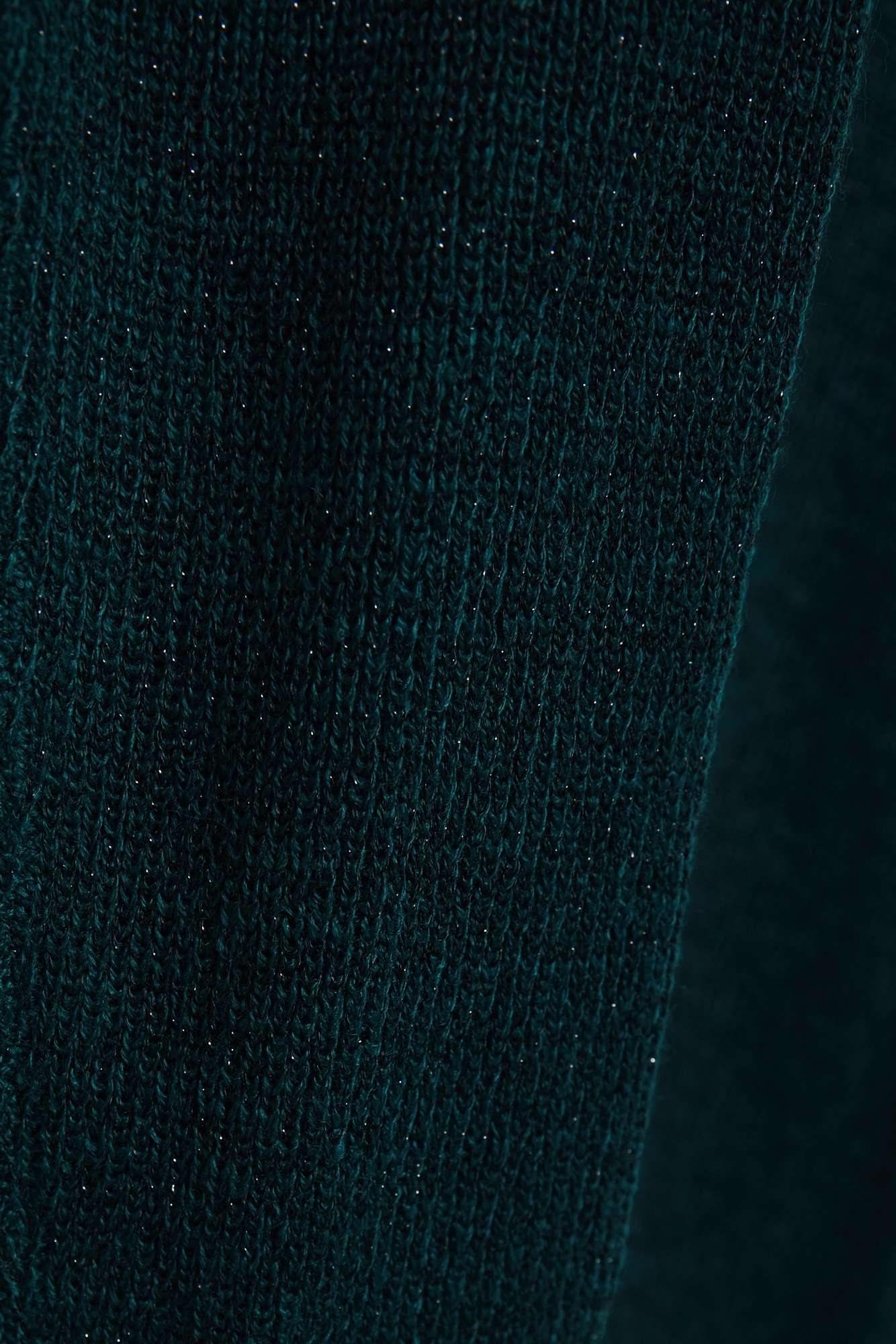 Marisse Fitted V-Neck Sweater In Emerald Green