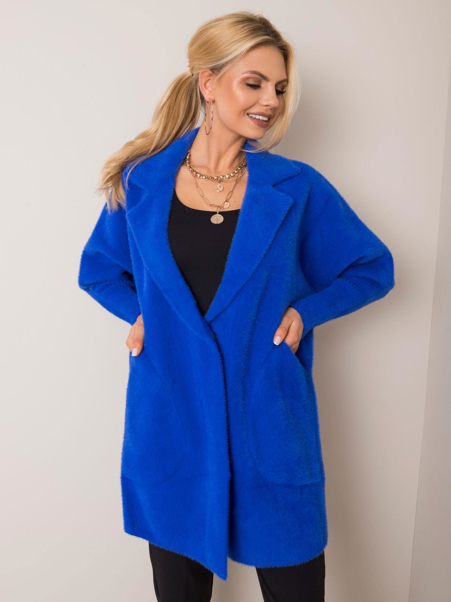 Fluffy coat made of cobalt alpaca