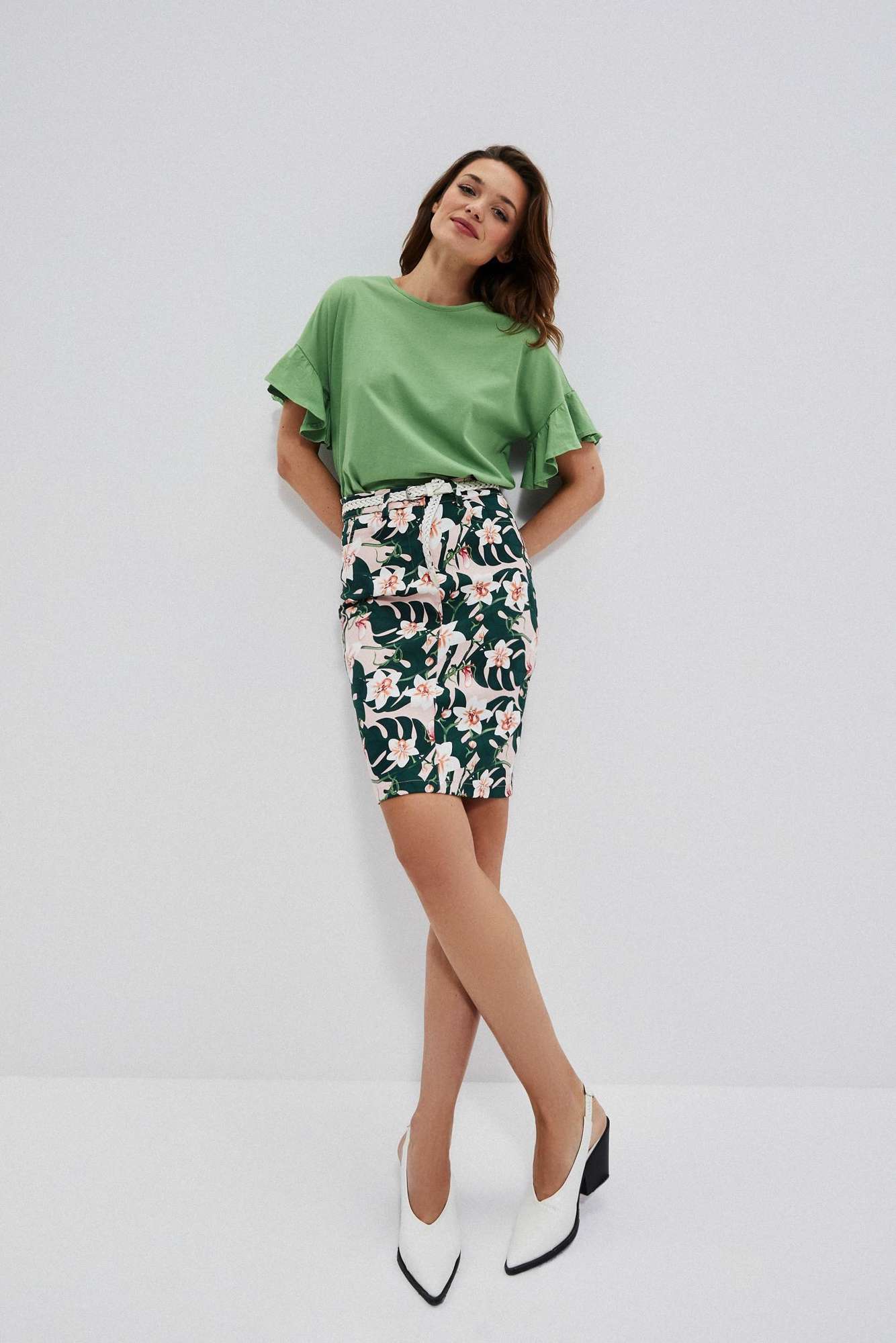 Skirt with a floral print