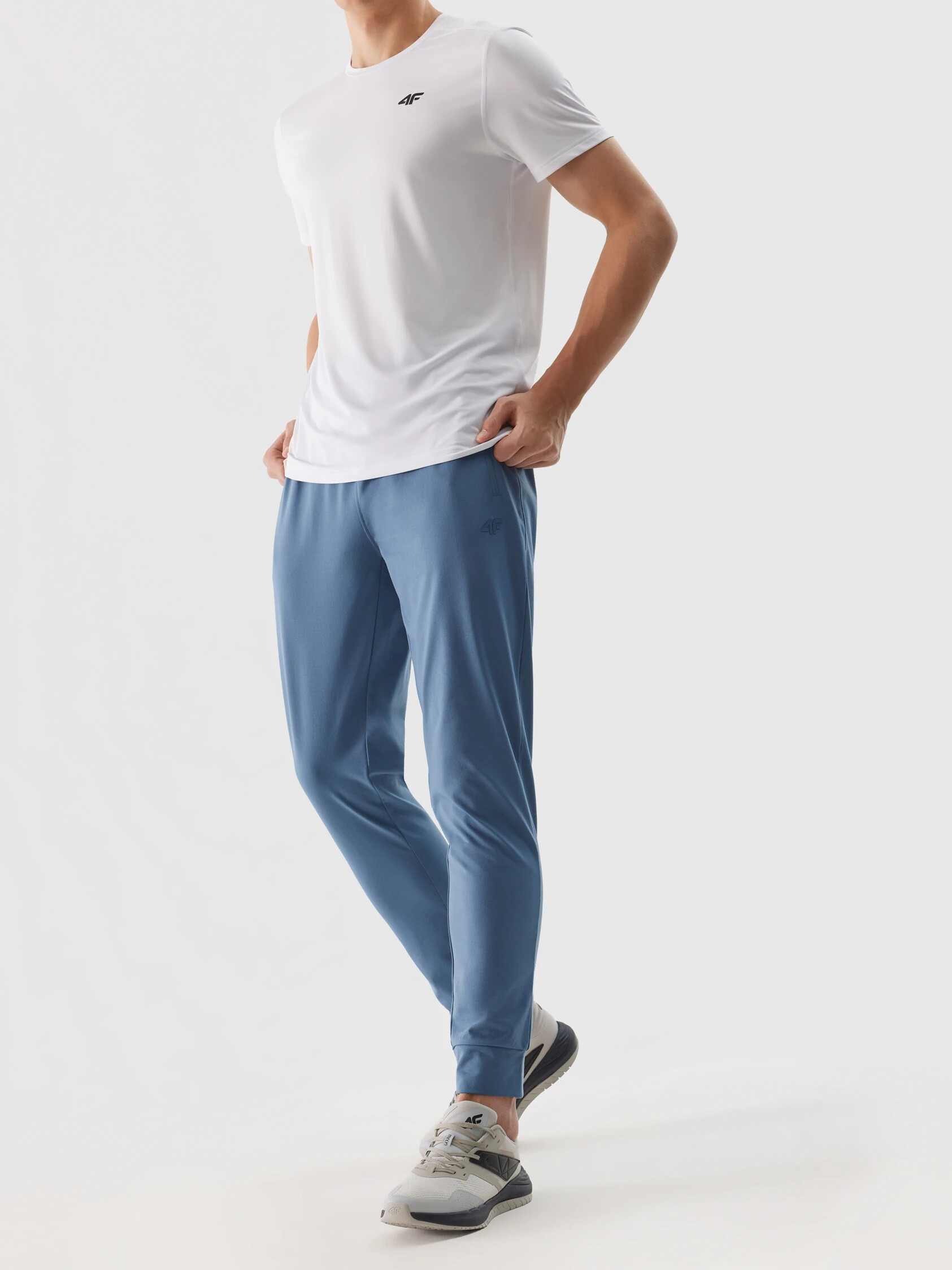 Men&#039;s quick-drying sports pants 4F - denim