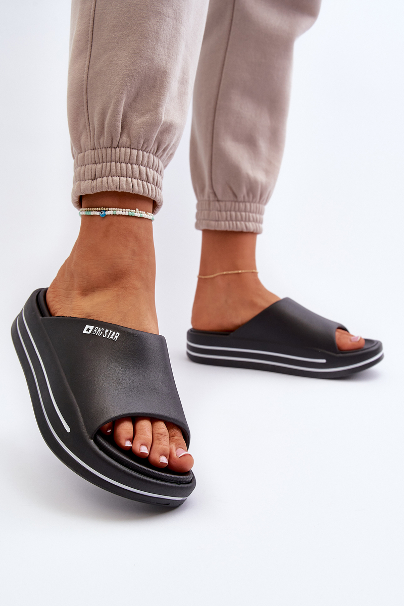 Women's slippers on the Big Star Black platform