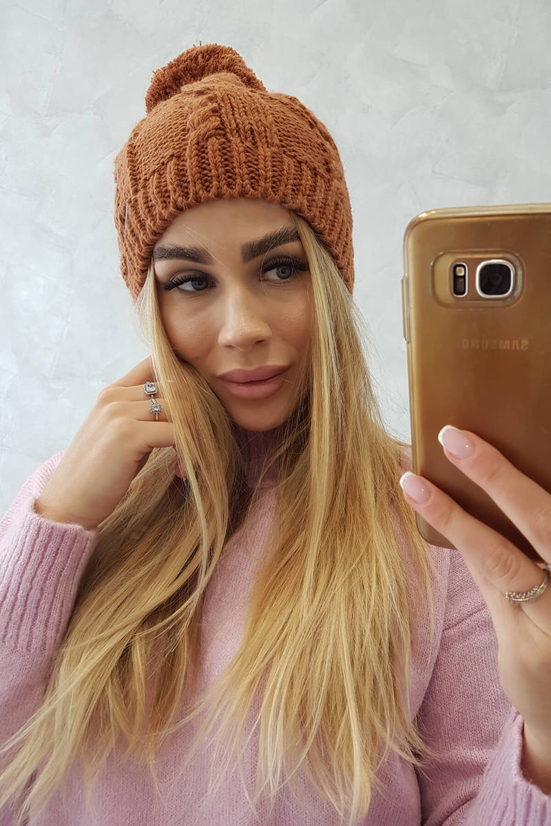 Fleece beanie Stefania K278 light brown