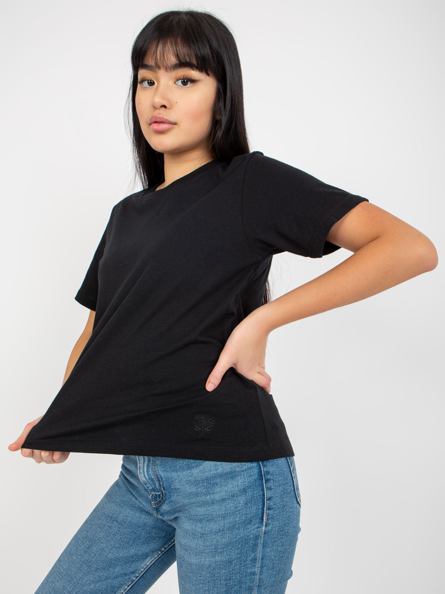 Levně Černé jednobarevné tričko s kulatým výstřihem od MAYFLIES