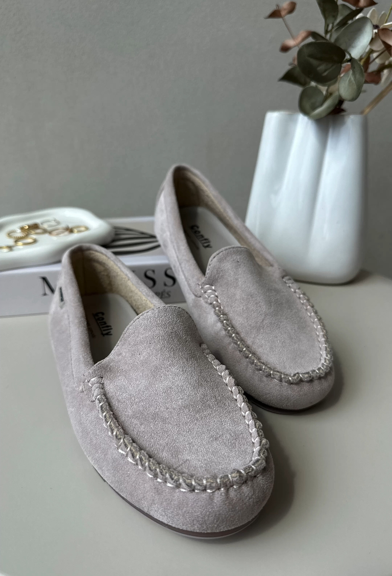 Mocasini dama, Kesi