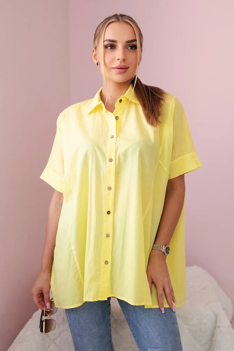 Cotton shirt with short sleeves in yellow color