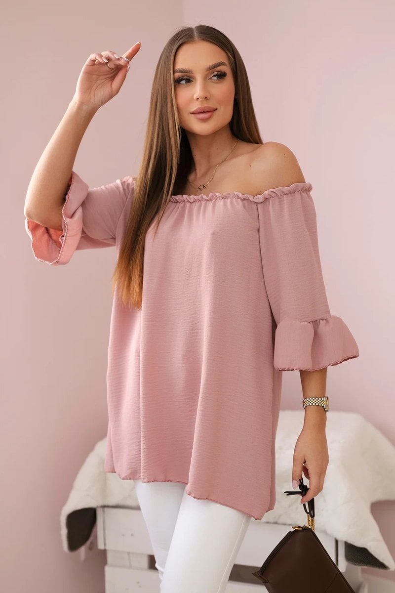 Spanish blouse with ruffles on the sleeve dark pink