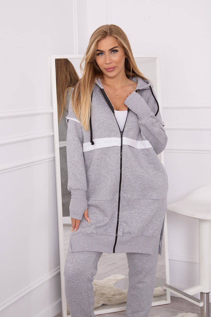 Insulated Set With A Long Sweatshirt Of Gray Color