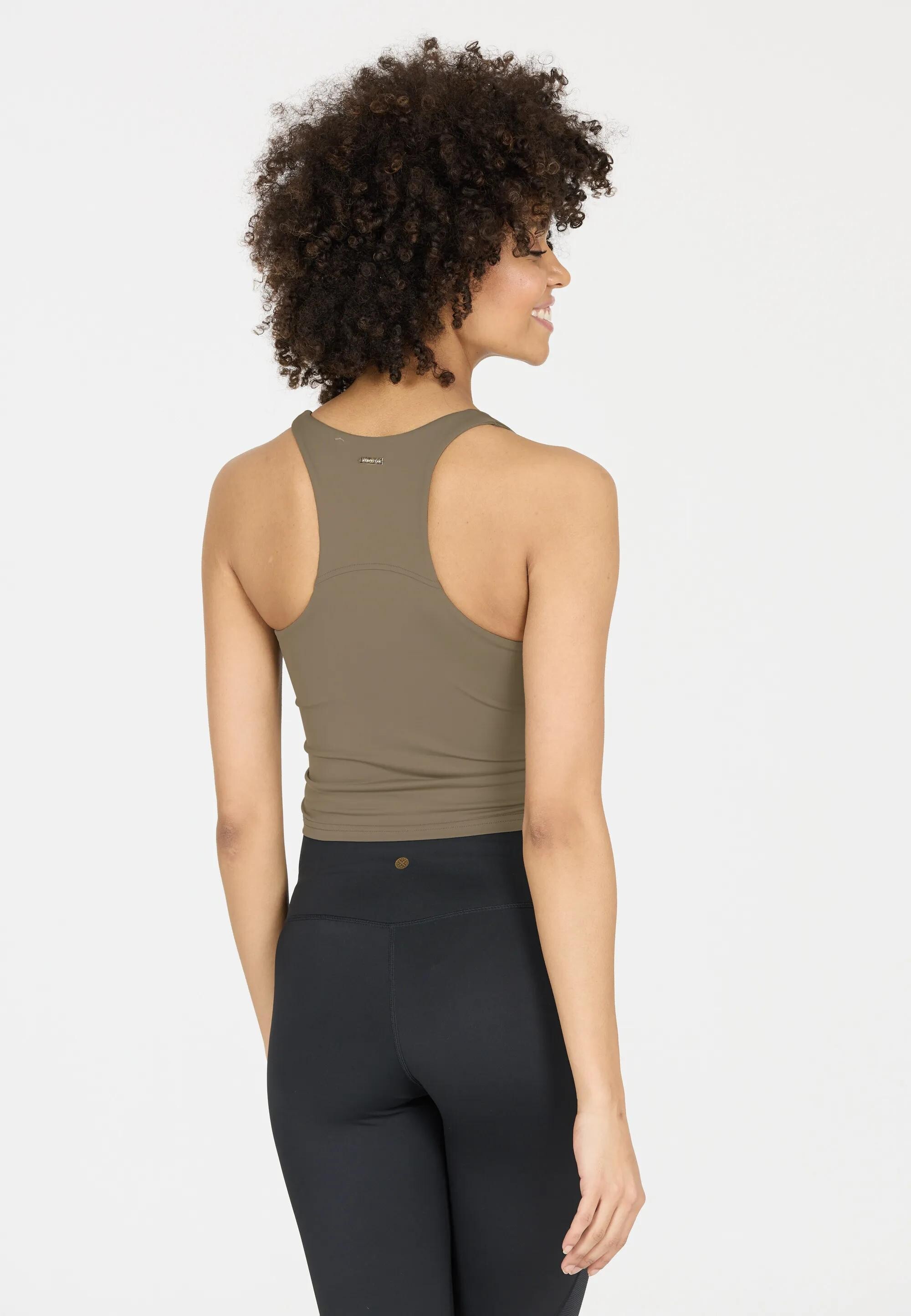 Women's top Athlecia Rihal