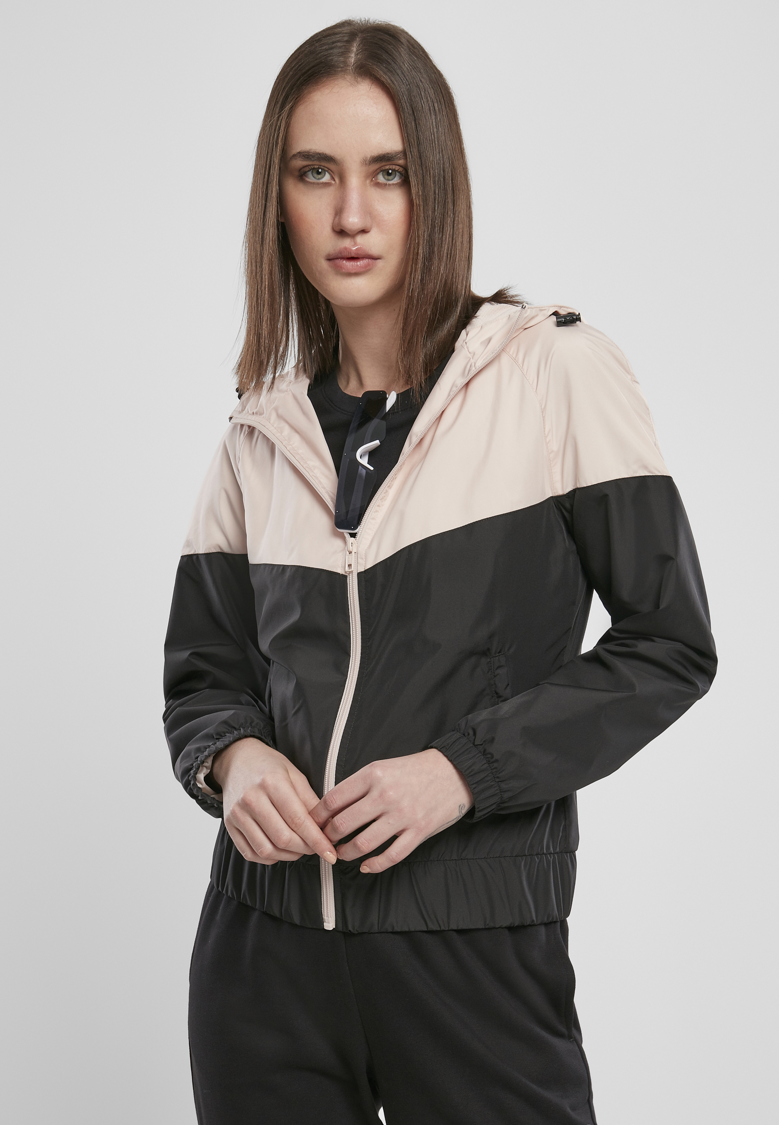 Doamnelor Arrow Windbreaker Lightpink / negru