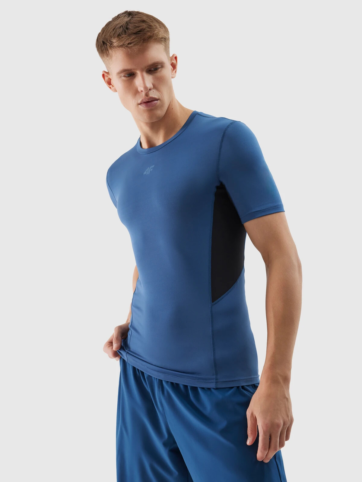 Men's Slim Sports T-shirt Made Of Recycled 4F Materials - Navy Blue