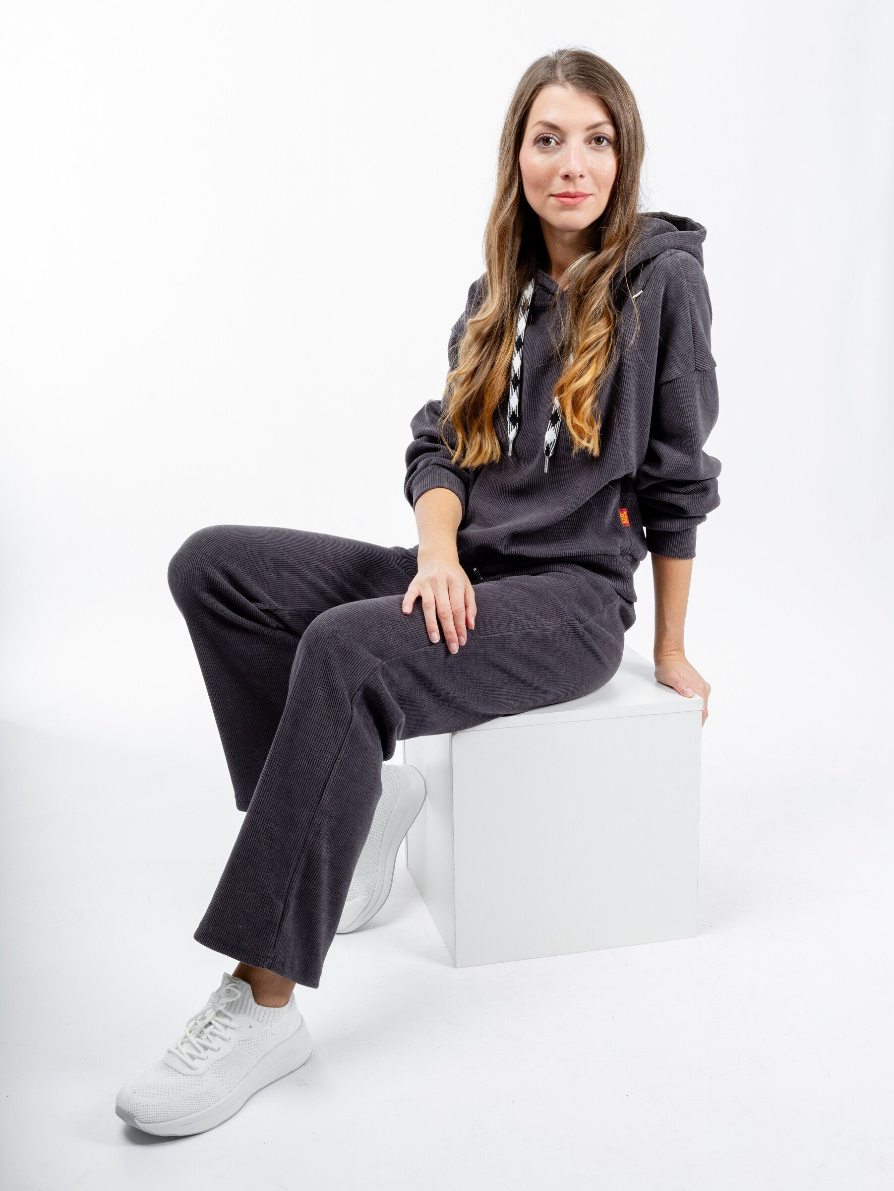 Women&#039;s tracksuit GLANO - dark gray