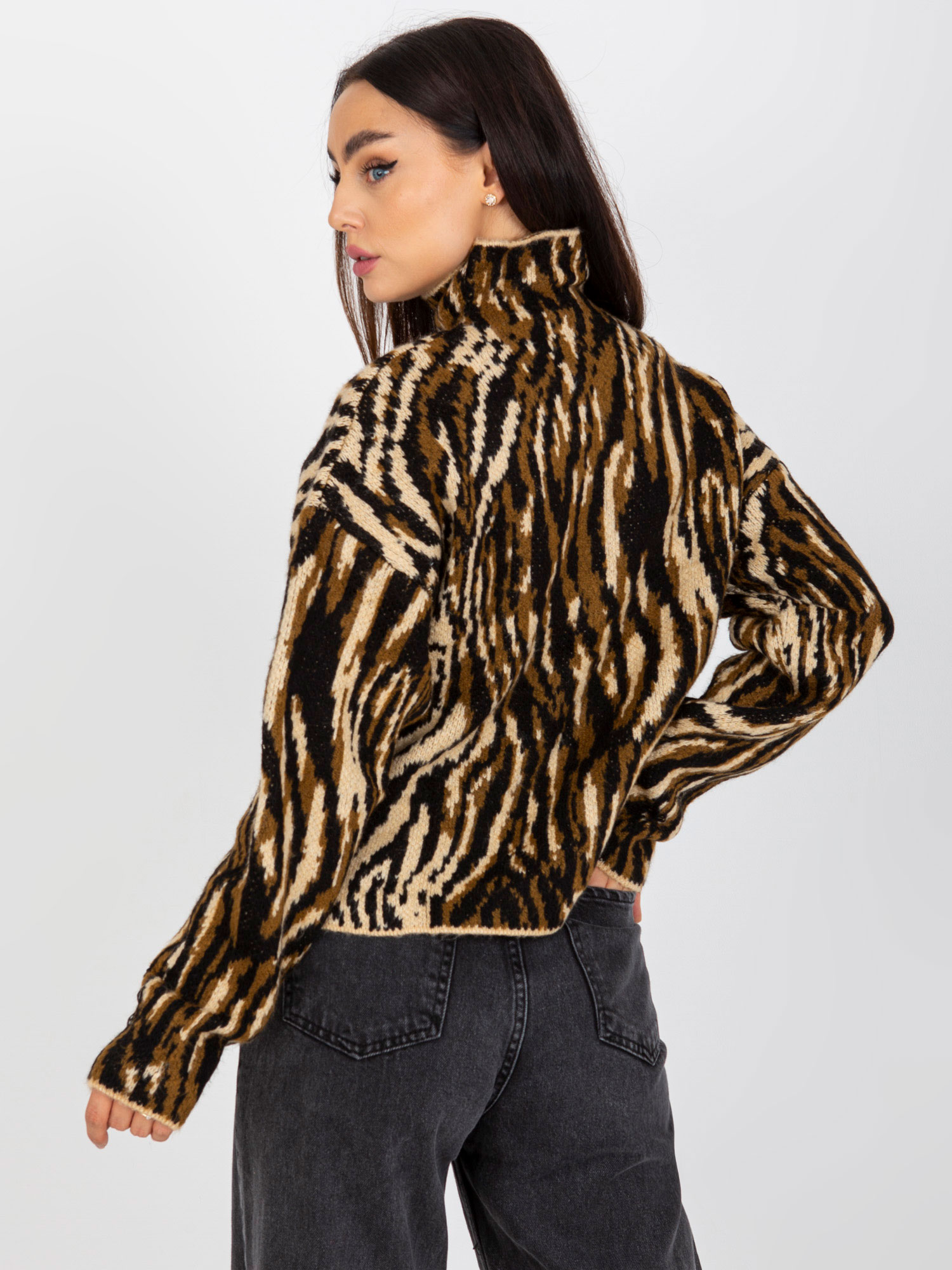 Sweater-EM-SW-1017-01.60-black-beige