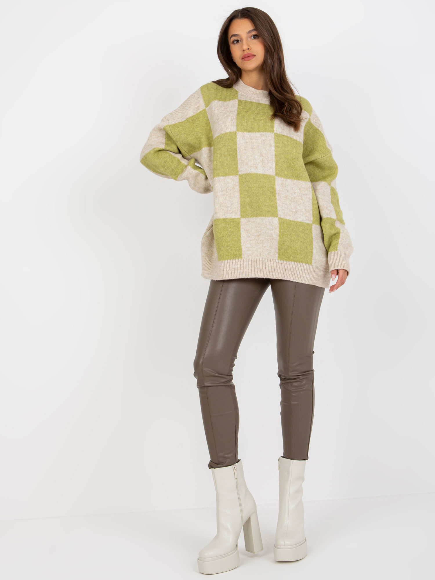 Pulover oversize verde deschis și bej cu decolteu rotund