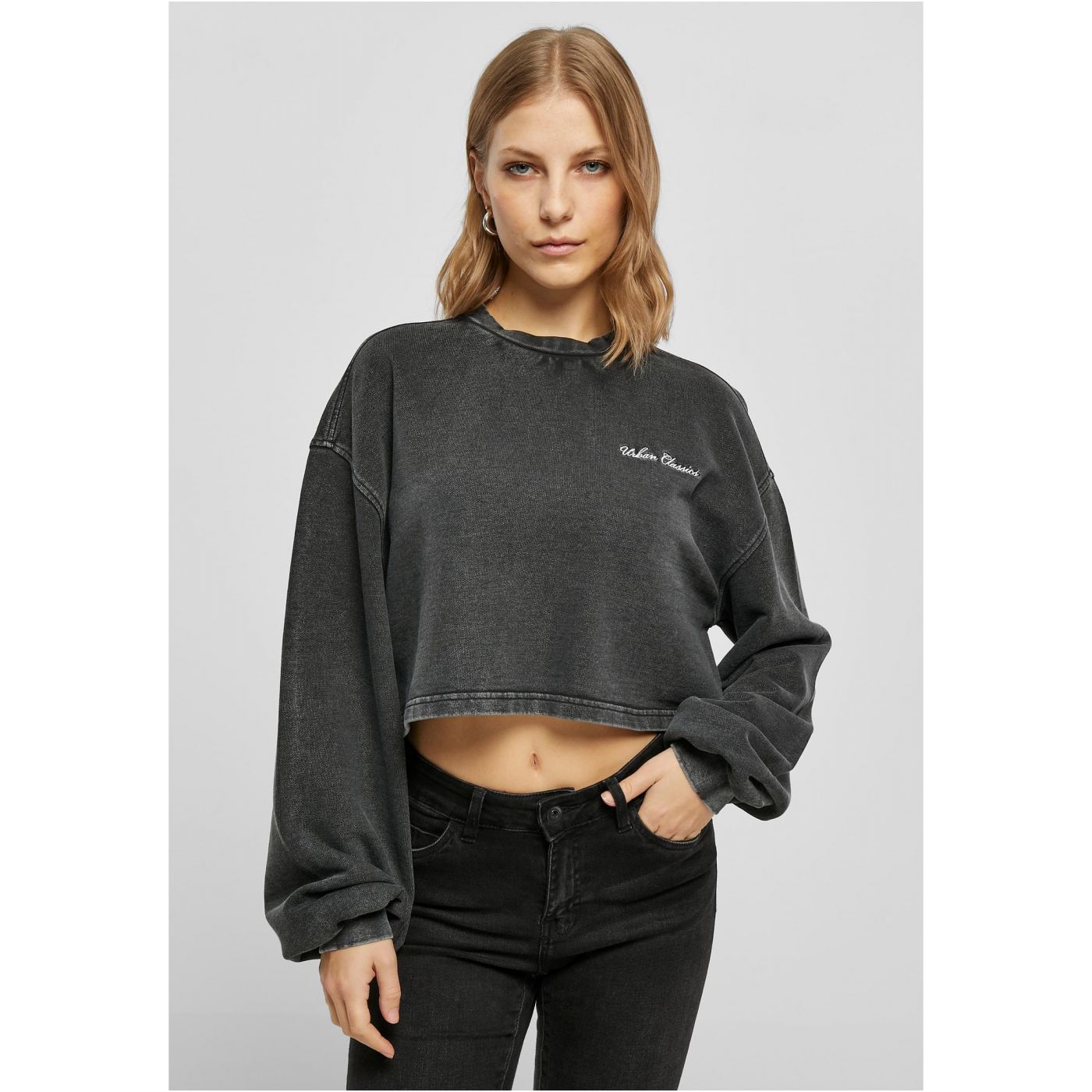 Ladies Cropped Small Embroidery Terry Crewneck Black