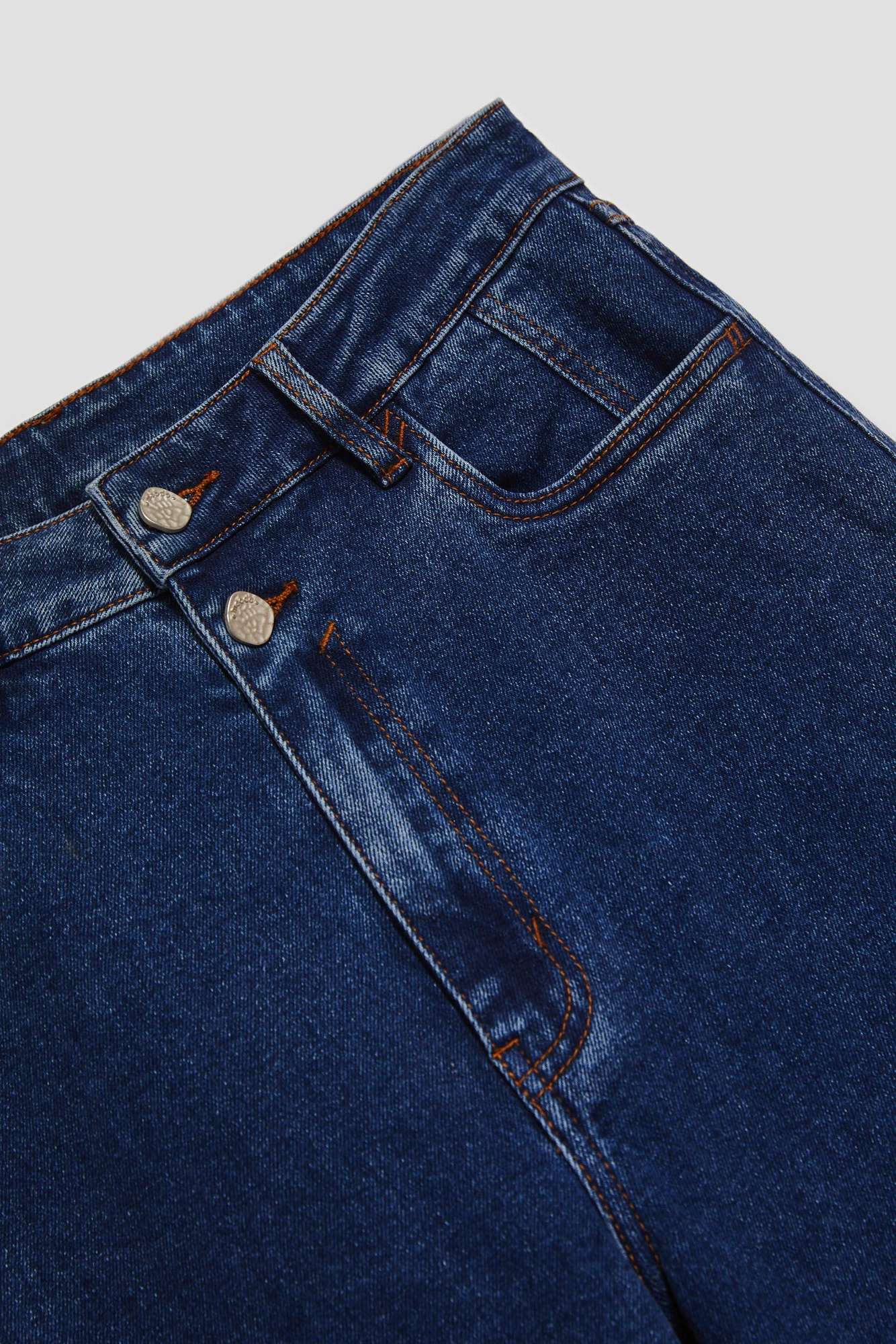 blugi cu picioare largi