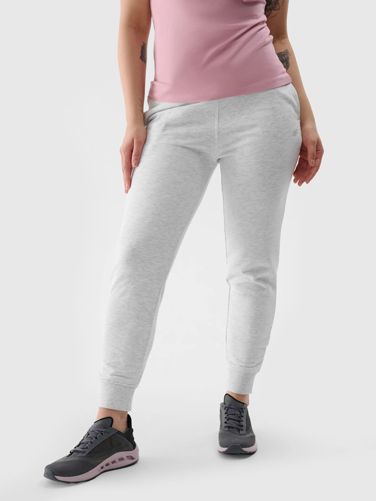 Women's jogger sweatpants 4F - grey