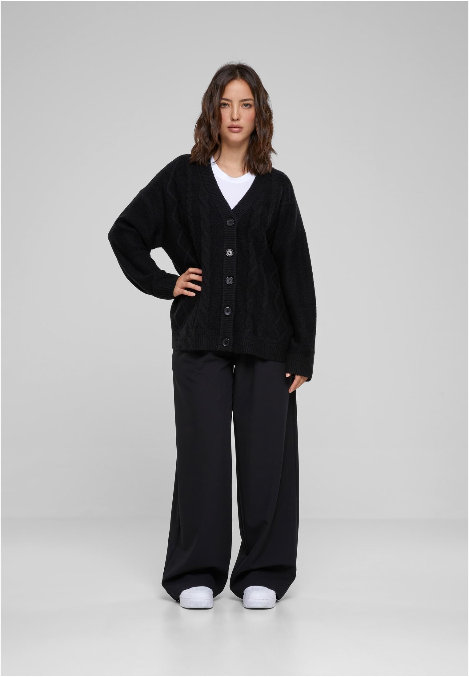 Women&#039;s knitted cardigan black