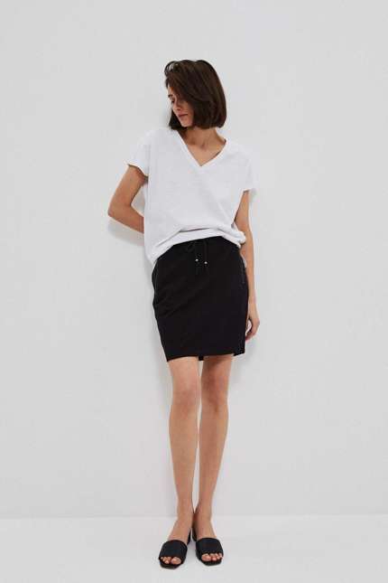 Plain skirt with pockets - black