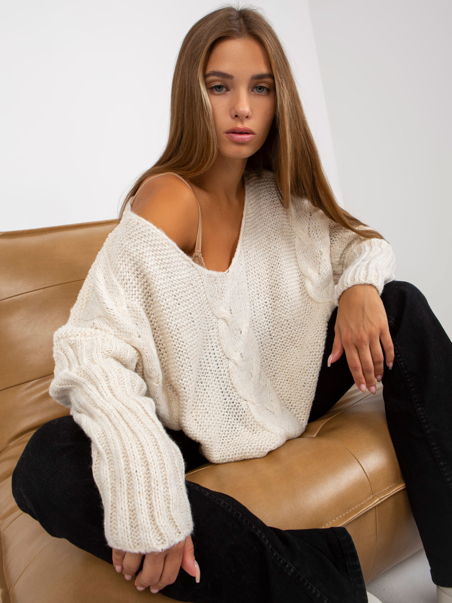 Ecru Oversized Knitted Sweater OCH BELLA