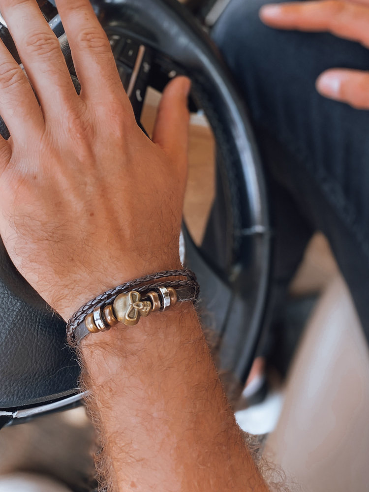Men's brown bracelet with Dstreet skull