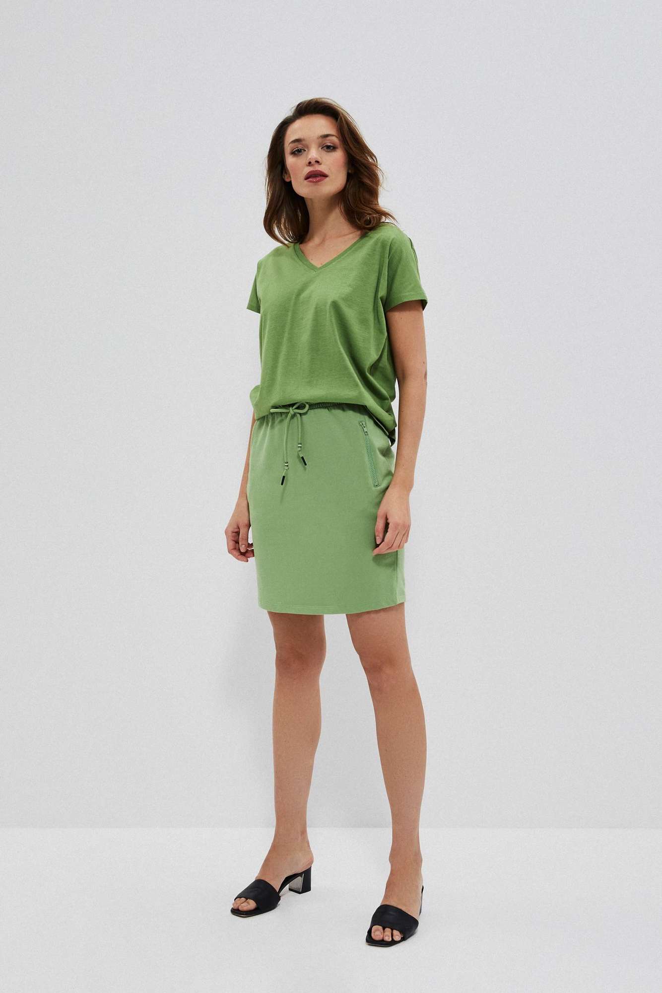 Plain skirt with pockets - green