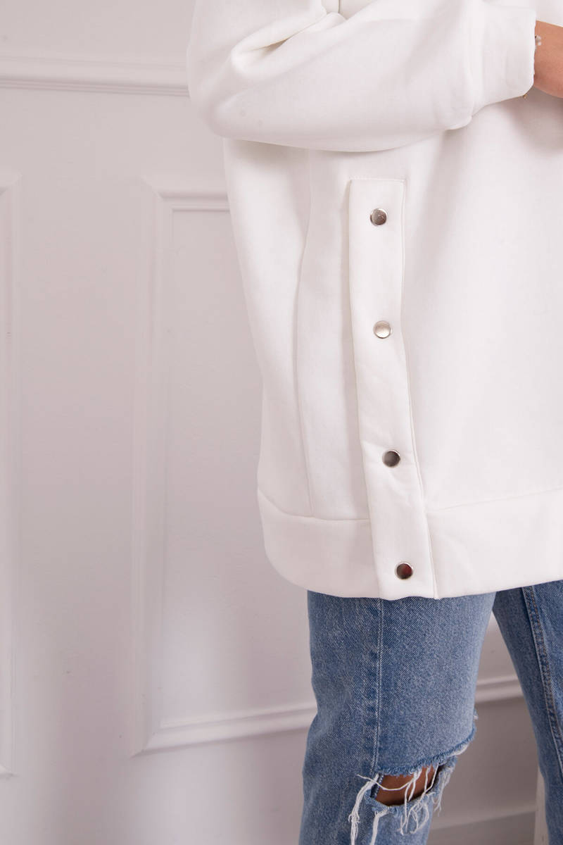 Insulated sweatshirt with ecru press studs