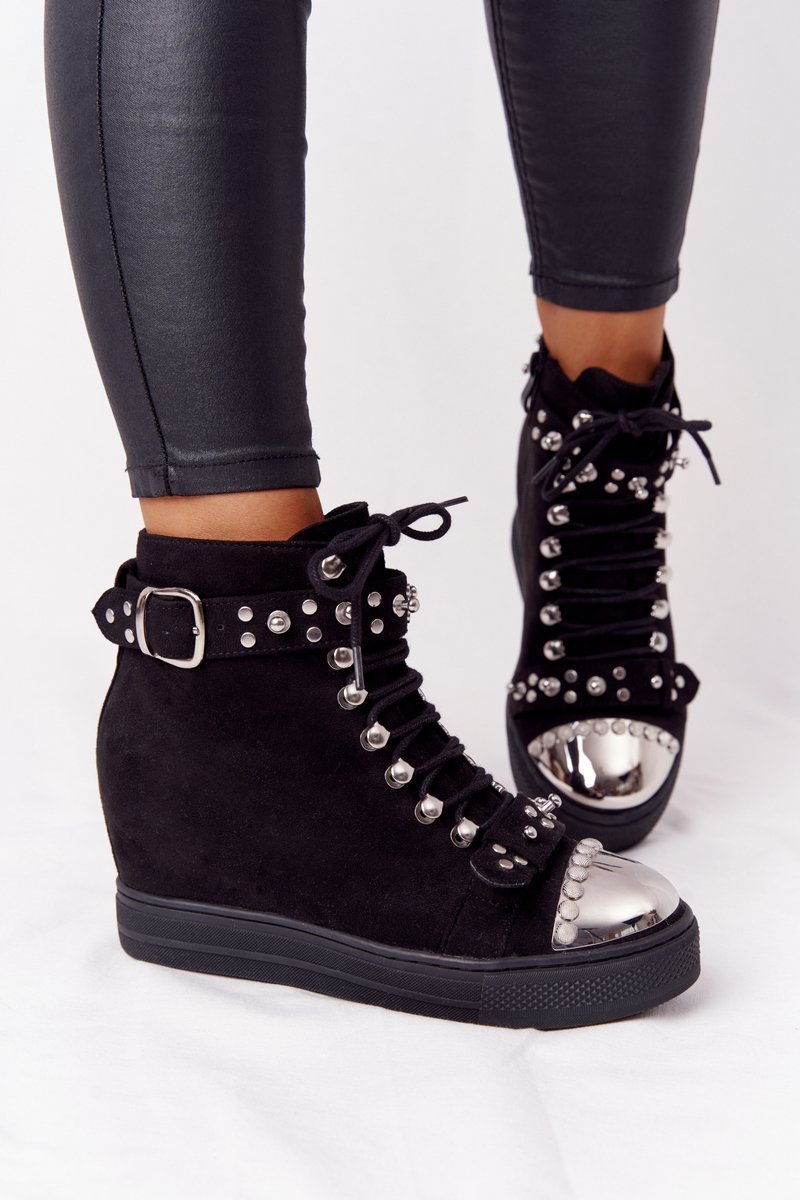 Botine dama, Kesi