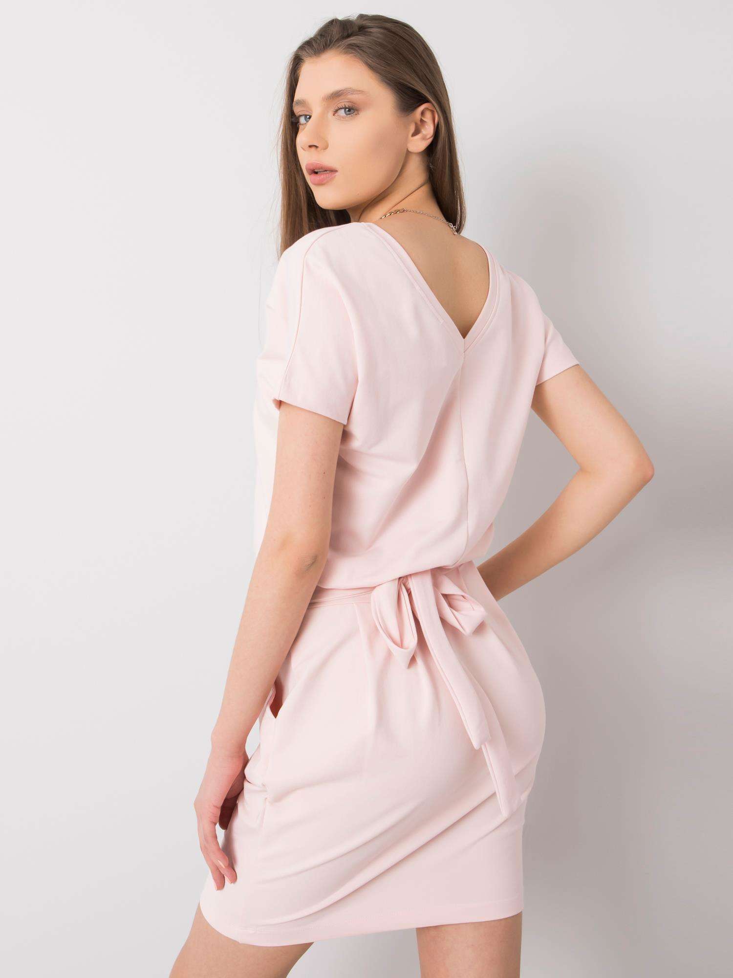 RUE PARIS Rochie roz deschis cu o curea